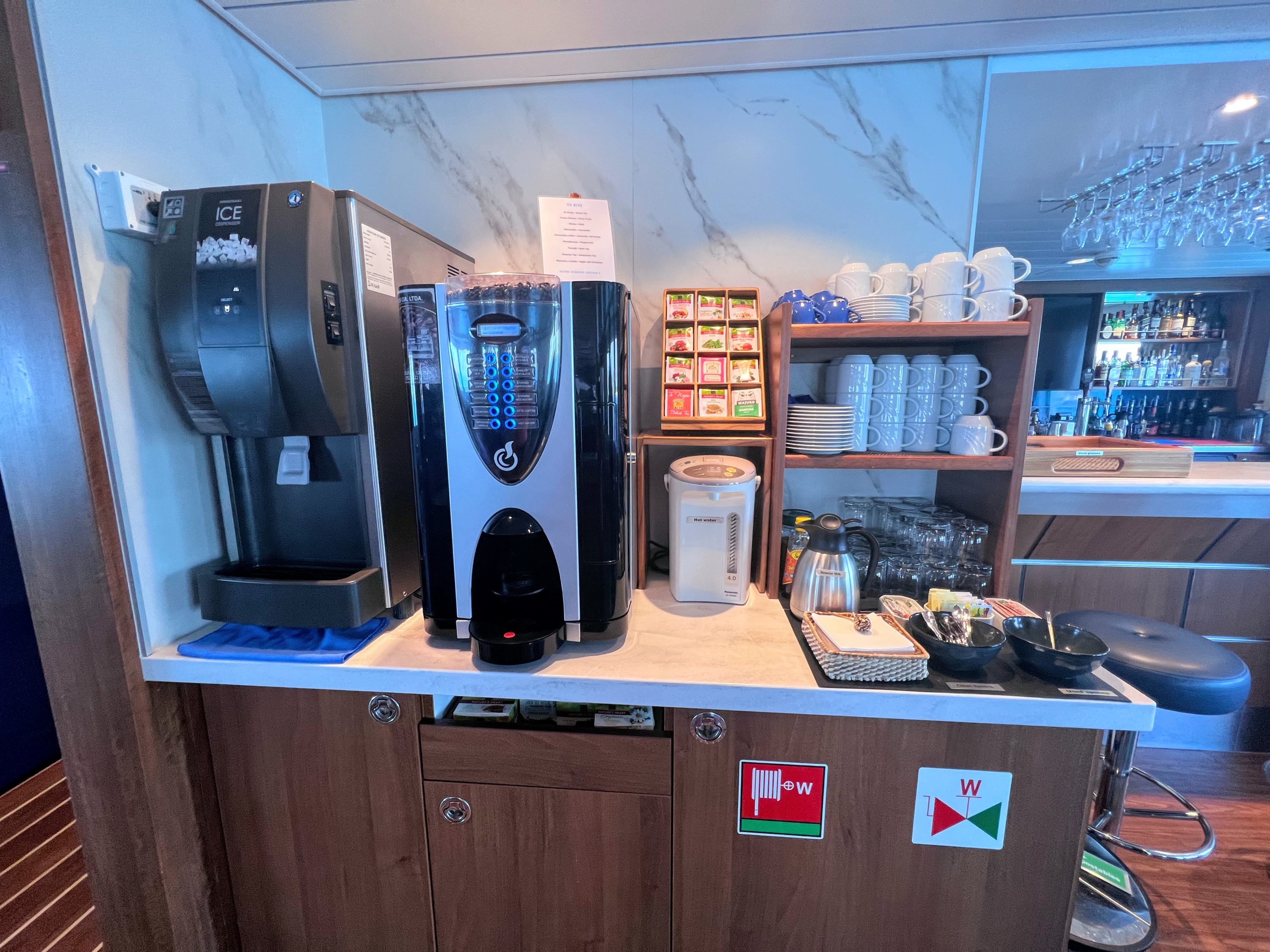 Coffee and tea in the lounge of the Endeavour II