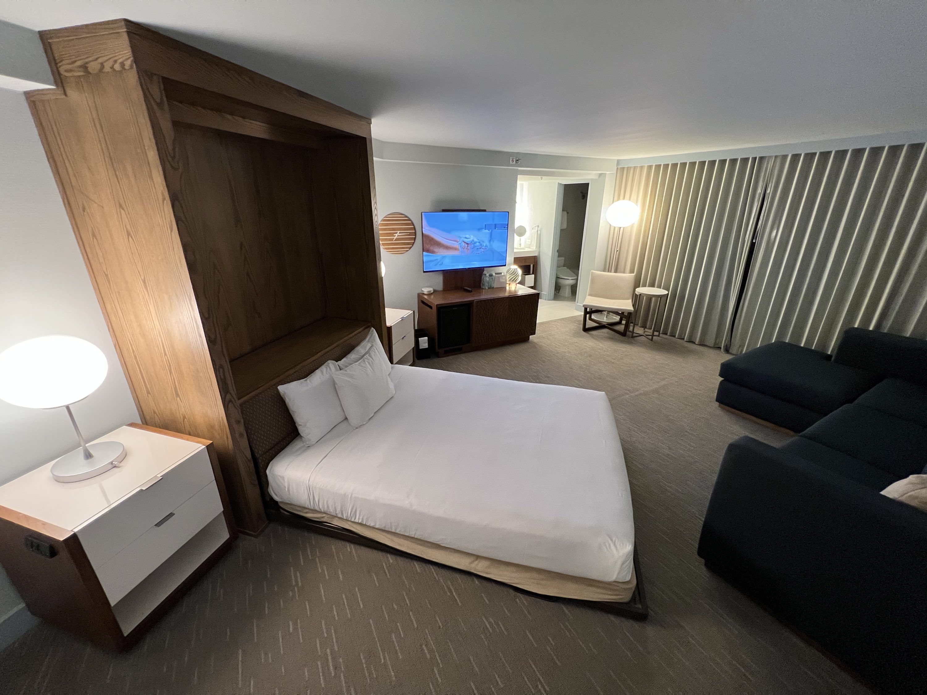 Hyatt Regency Waikiki Family Suite Murphy Bed