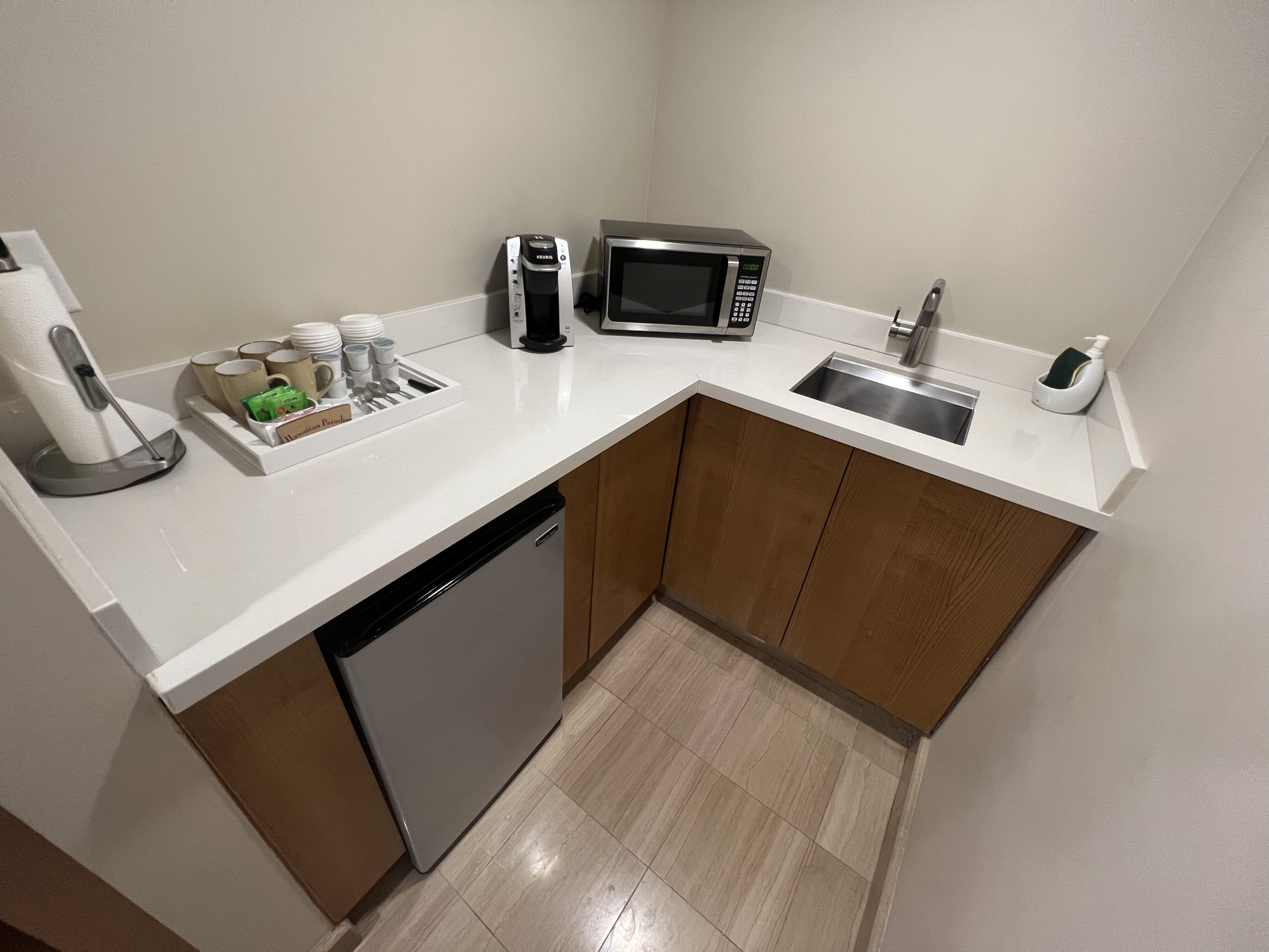 Hyatt Regency Waikiki Kitchenette