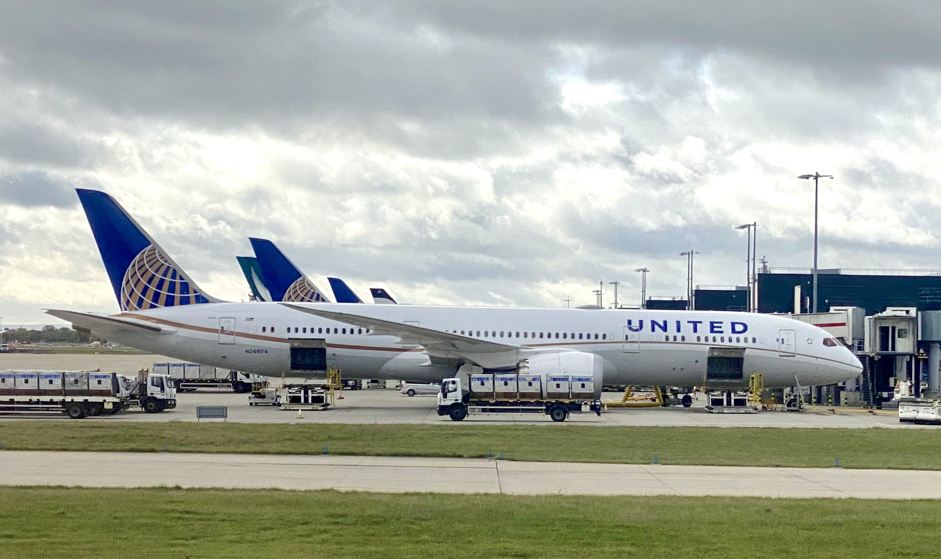 United Boeing 787-9 Dreamliner at London Heathrow (LHR)