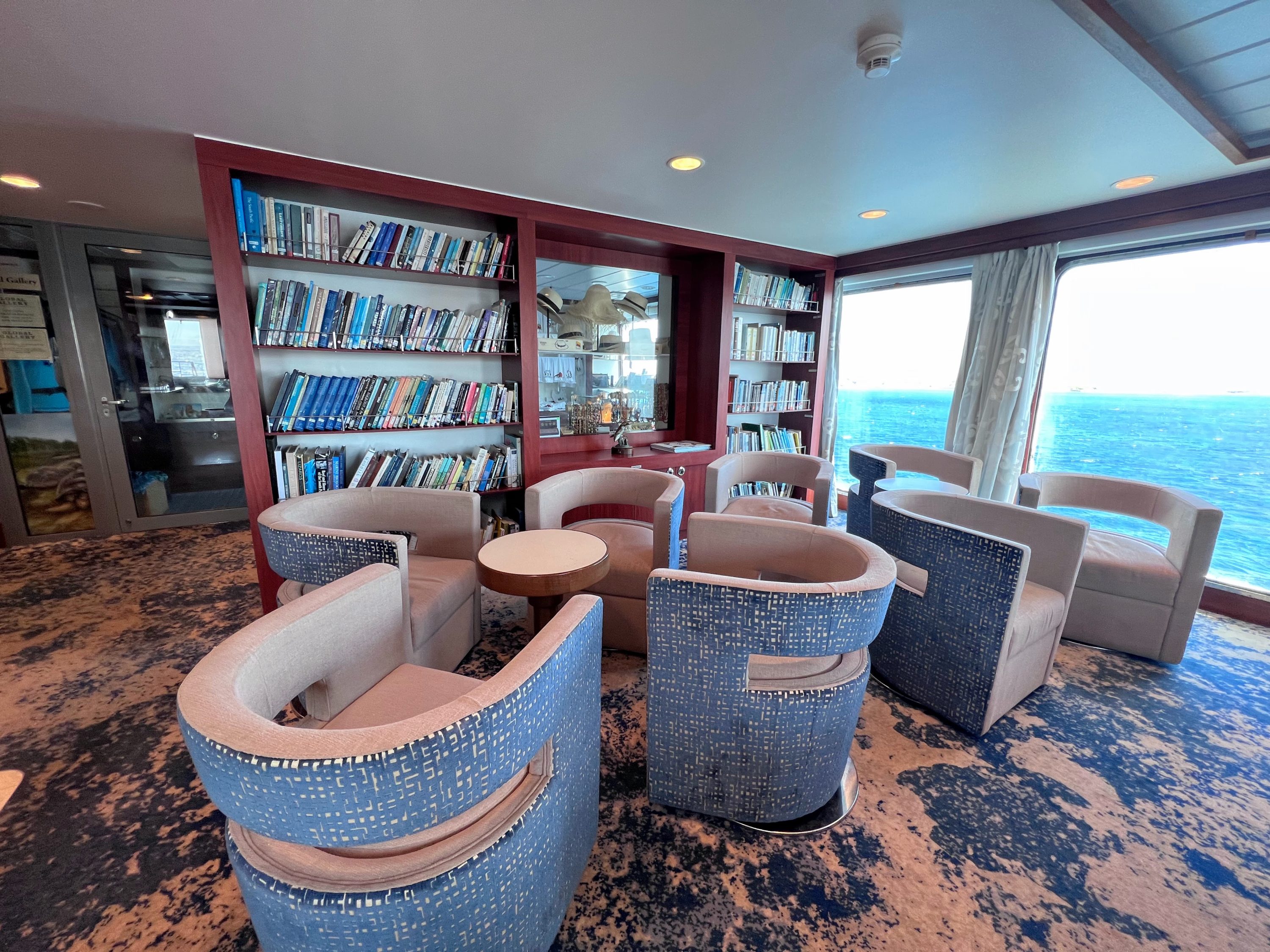 National Geographic Endeavour II Library