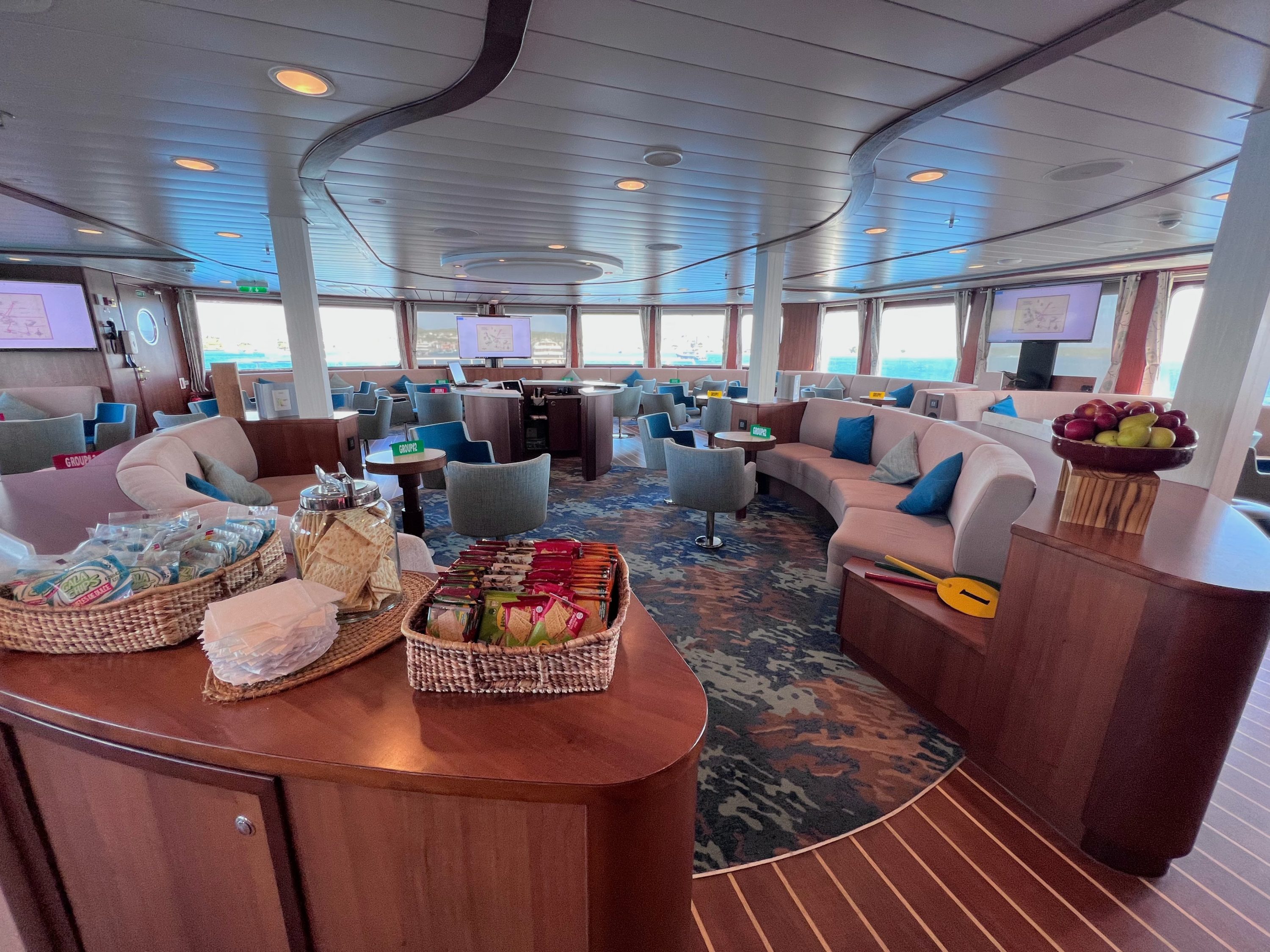 National Geographic Endeavour II lounge