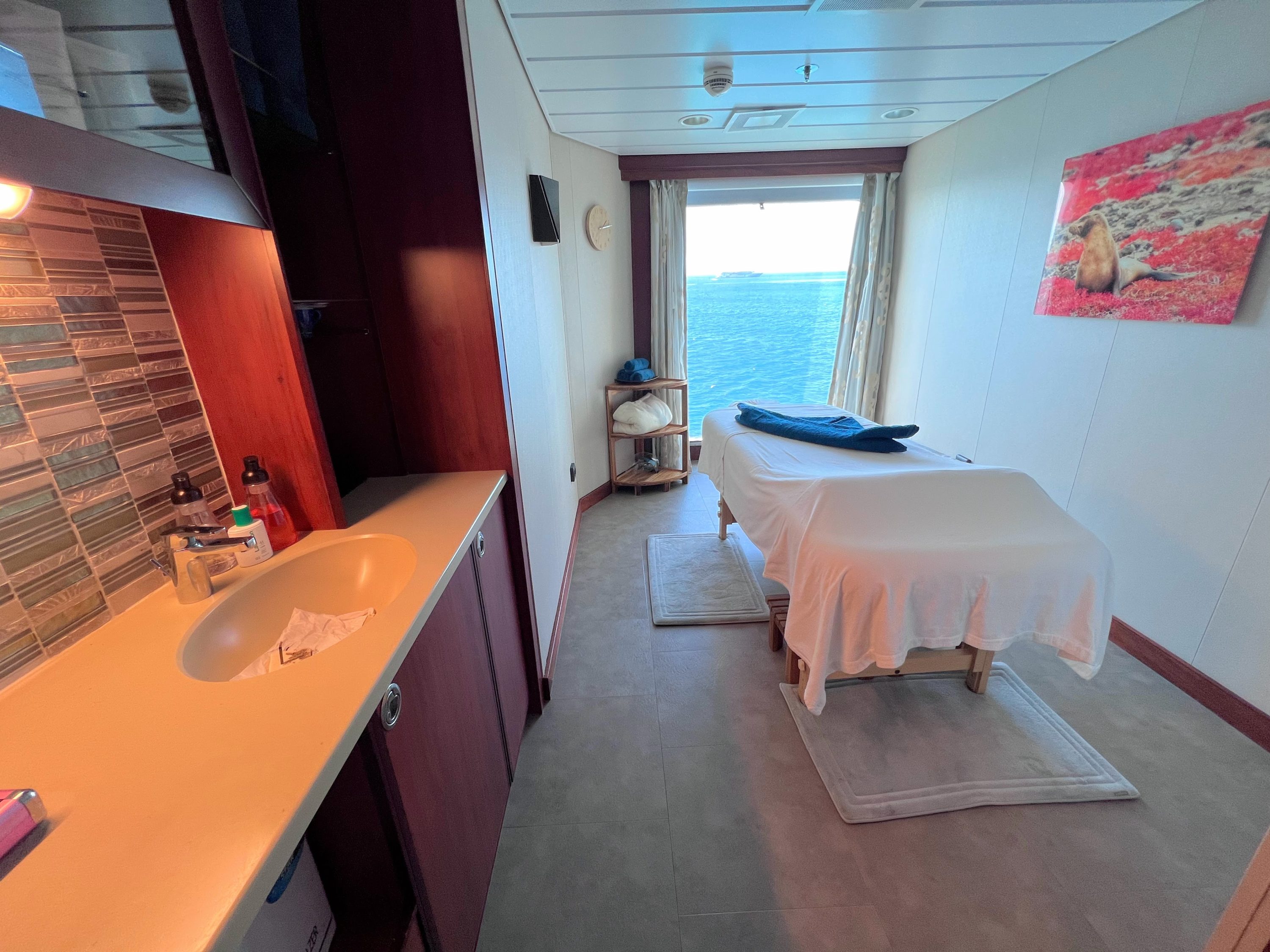 National Geographic Endeavour II spa