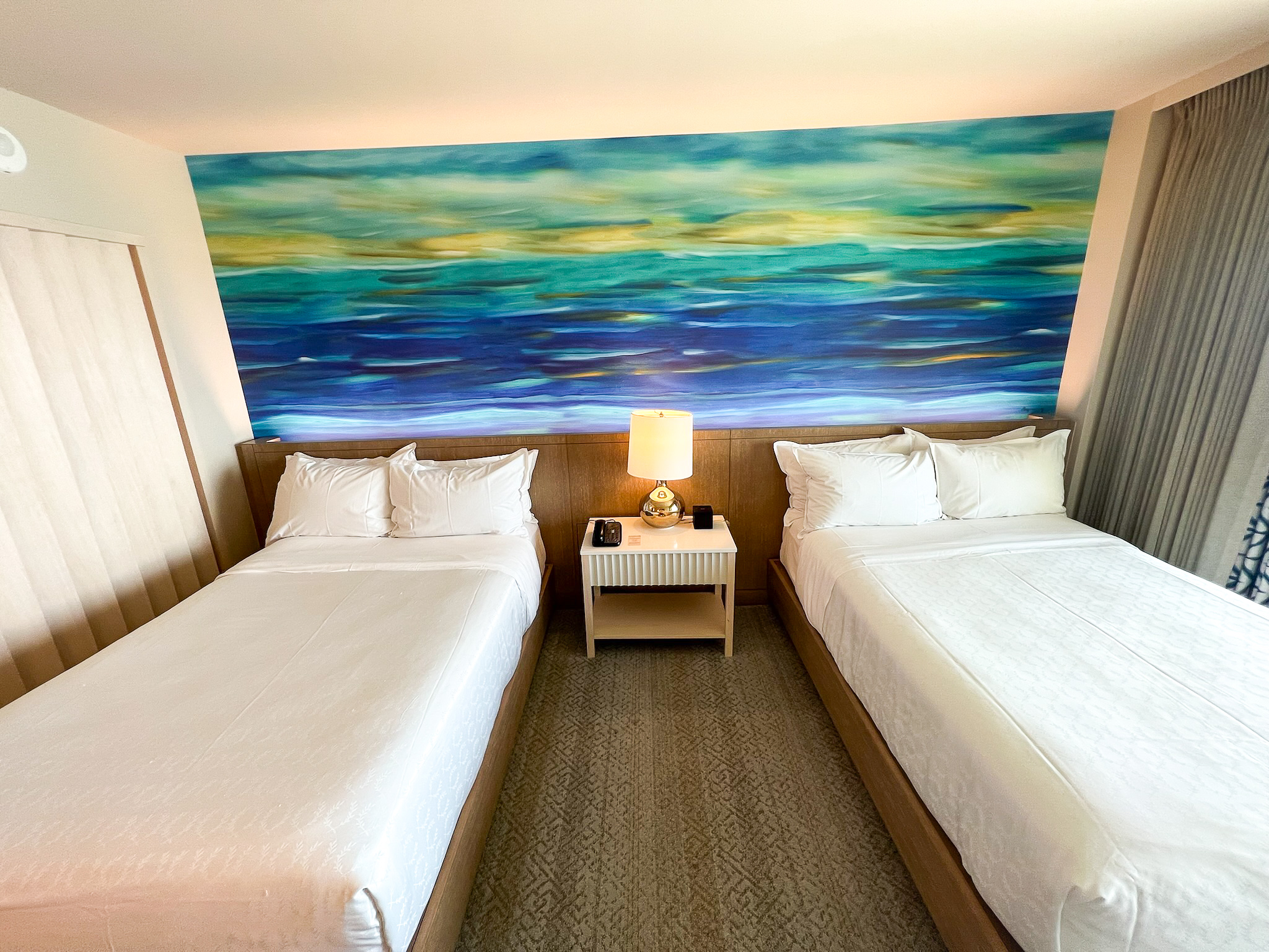 Sheraton Waikiki Oceanview Room double beds