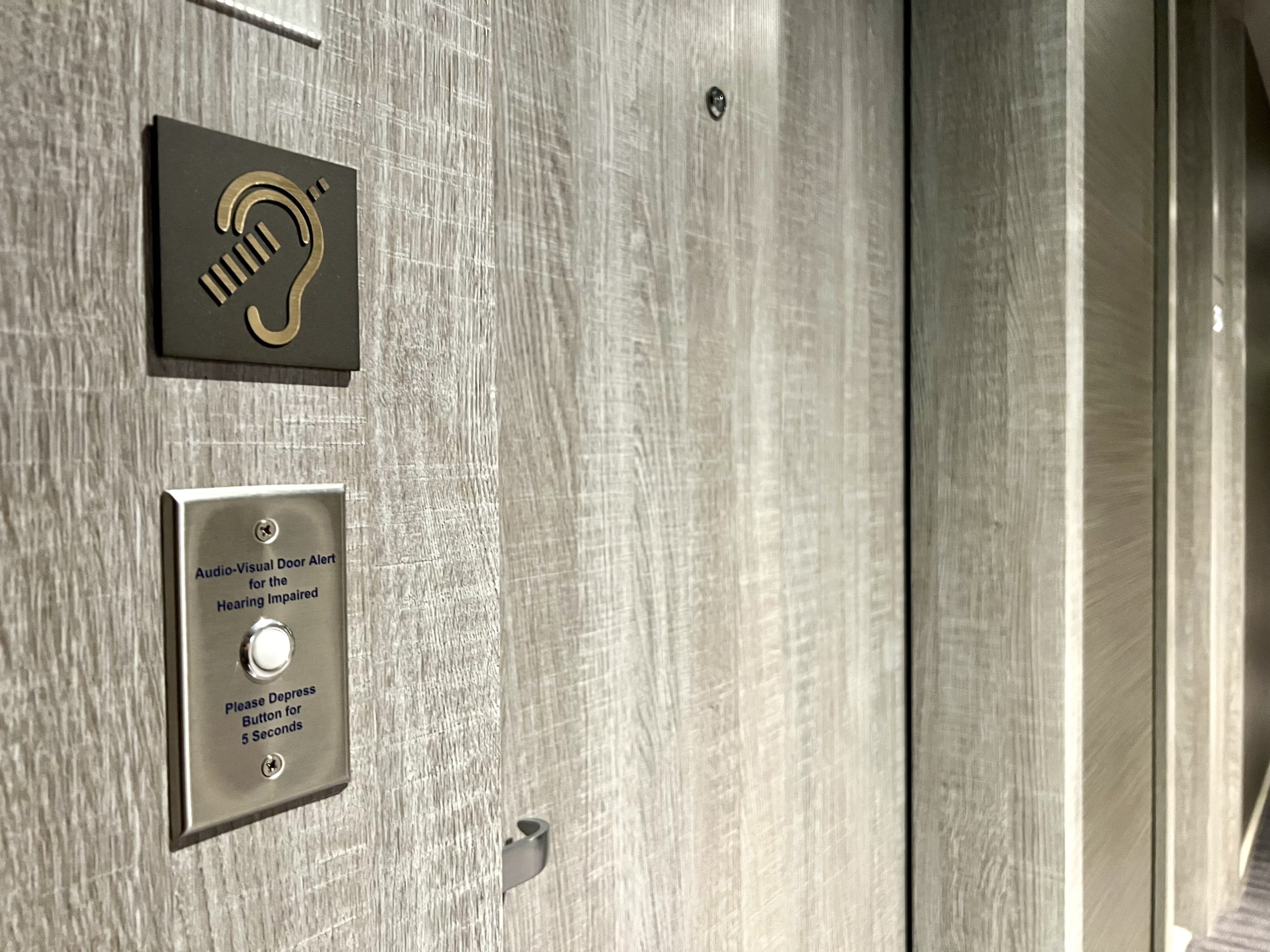 TETRA Hotel Autograph Collection accessible rooms