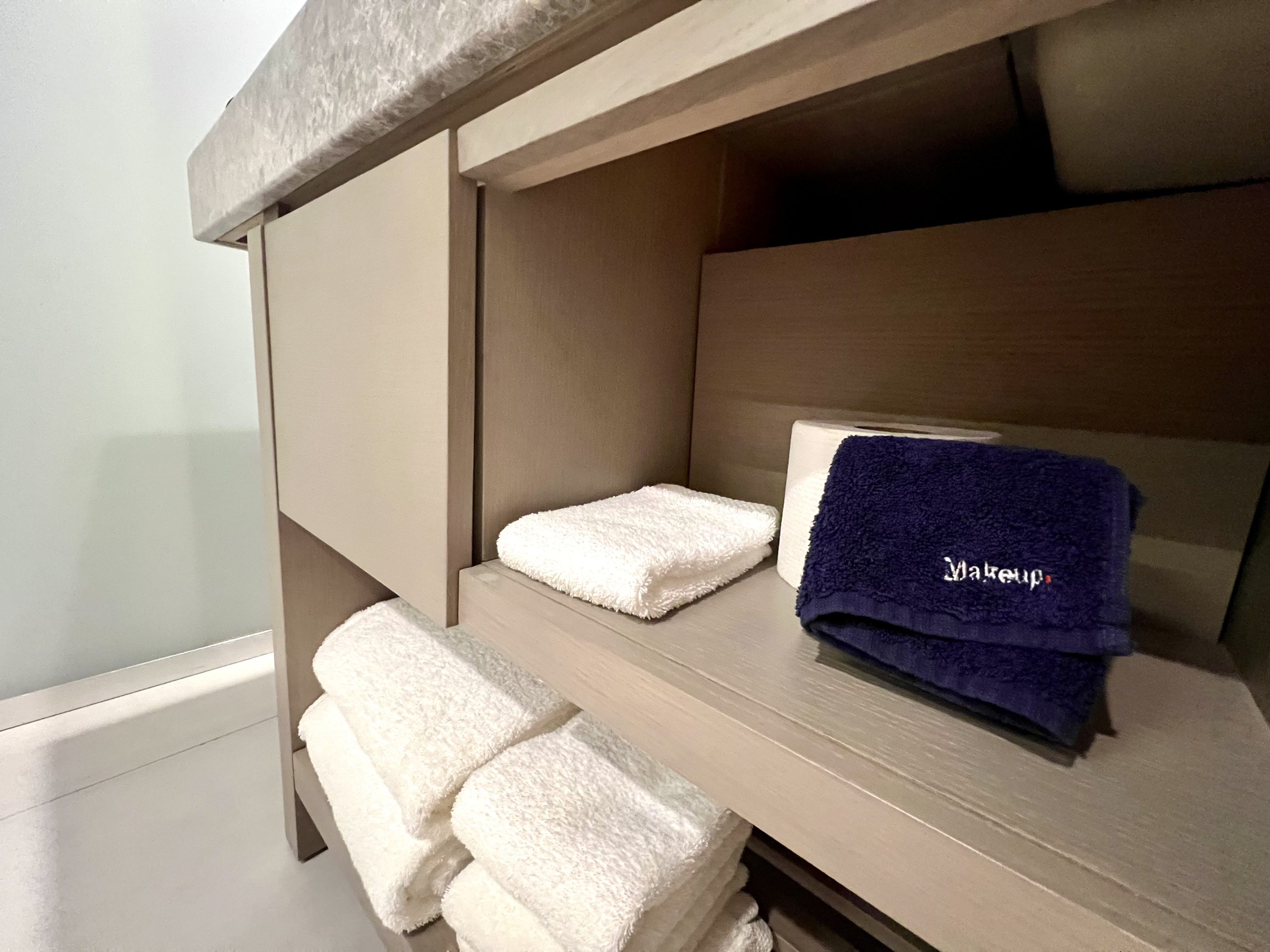 TETRA Hotel Autograph Collection bathroom makeup cloth