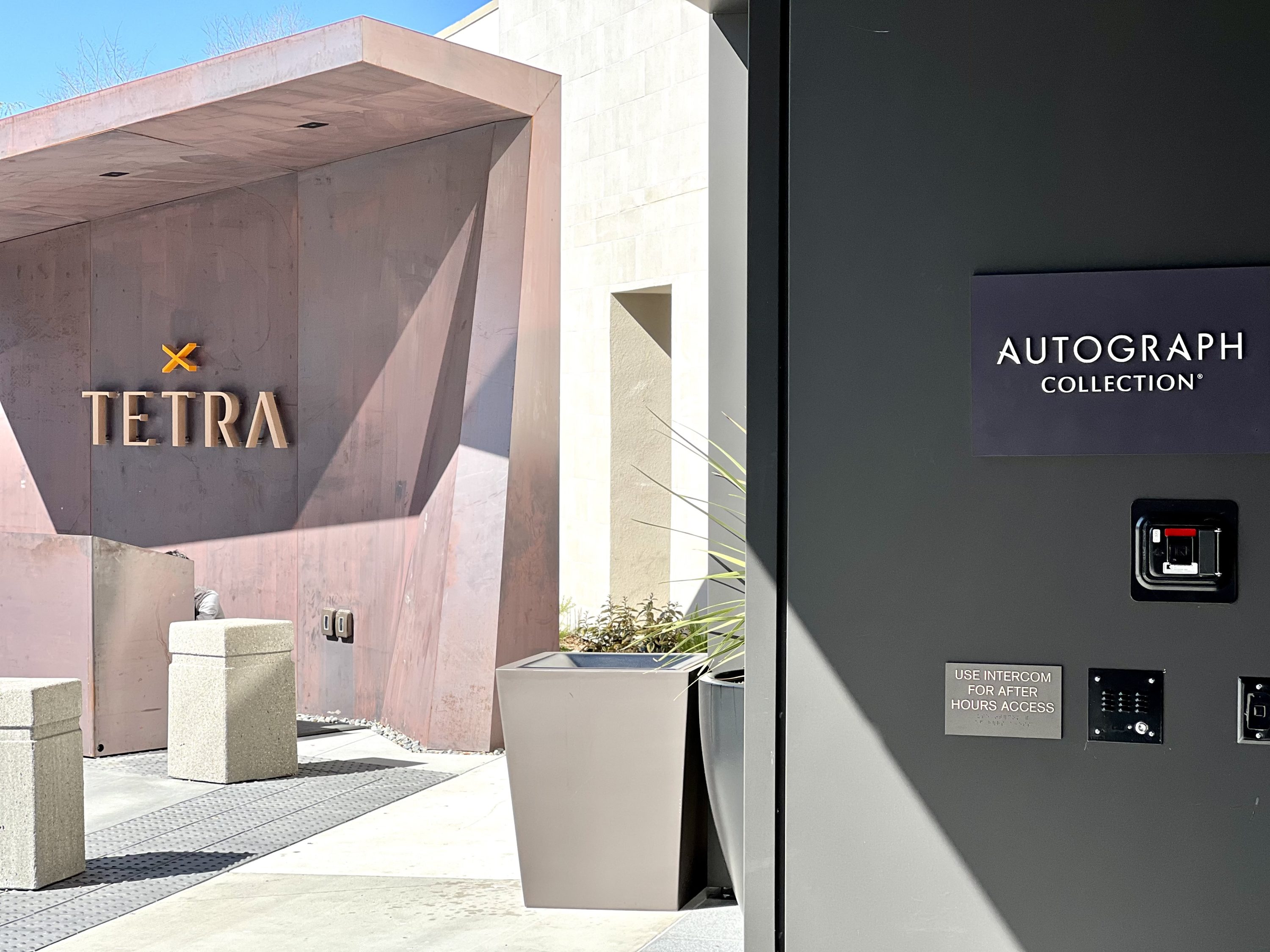 TETRA Hotel Autograph Collection hotel signage