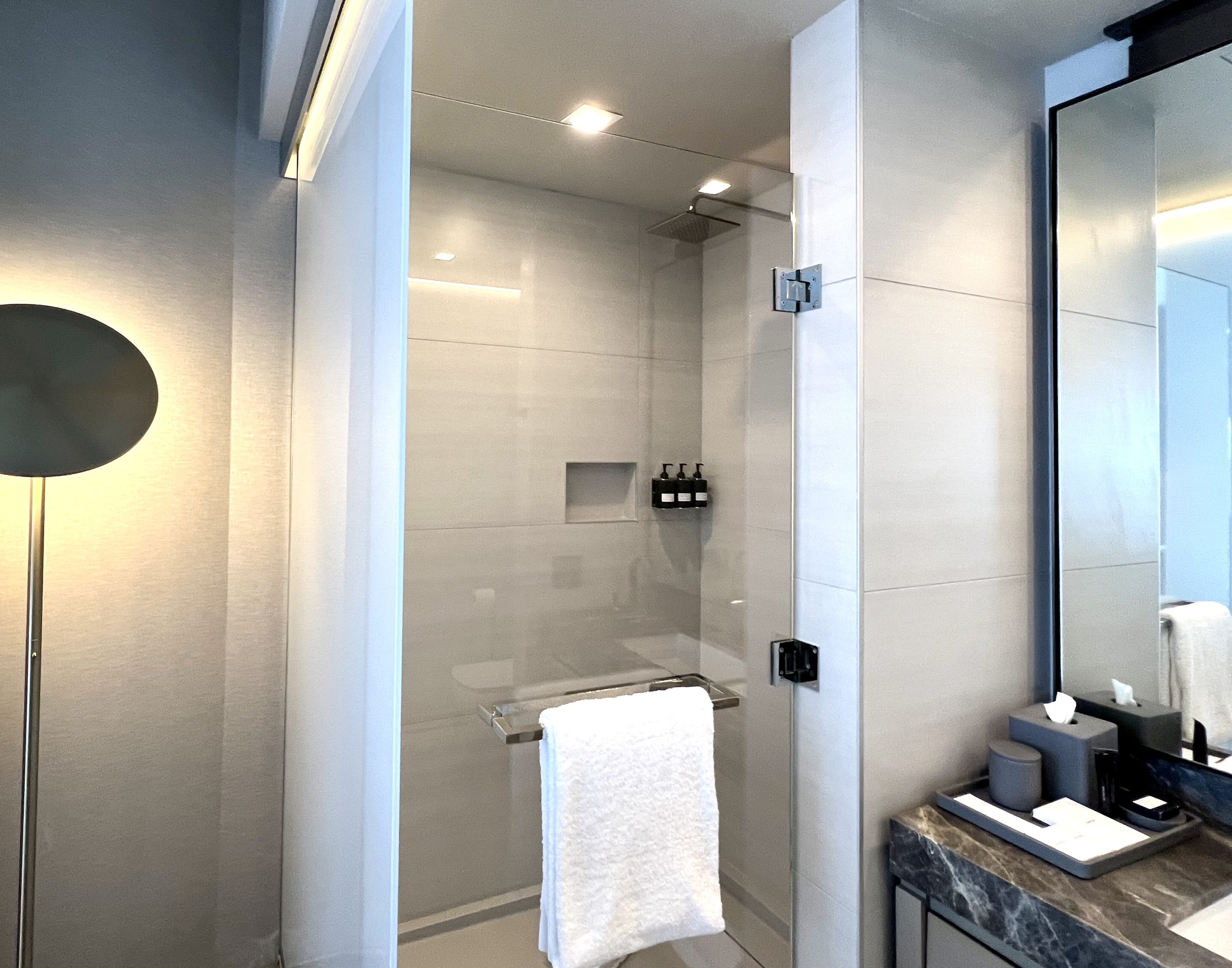 TETRA Hotel Autograph Collection room 504 bathroom shower