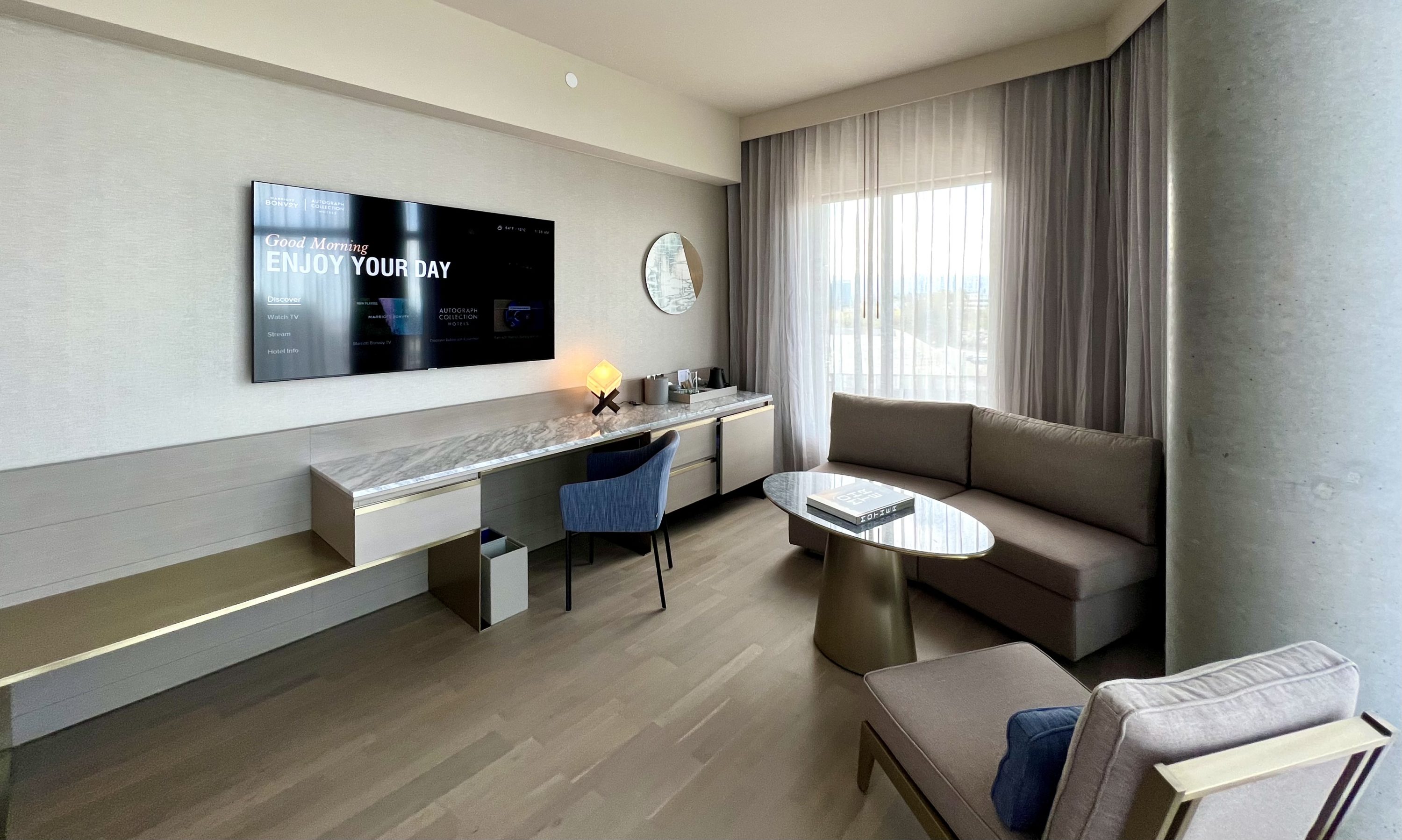 TETRA Hotel Autograph Collection room 504 living space