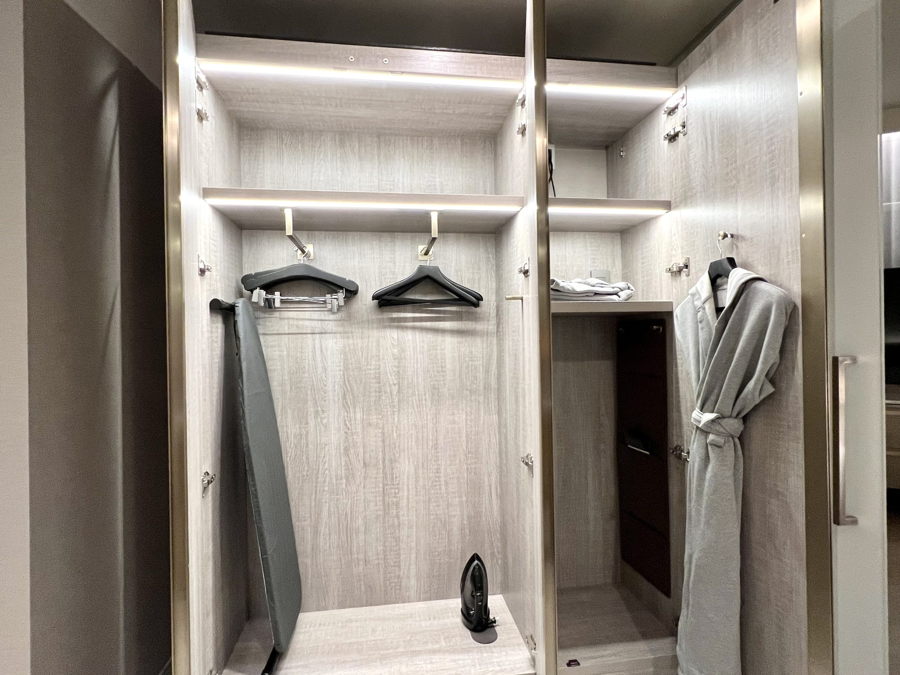 TETRA Hotel Autograph Collection suite wardrobe