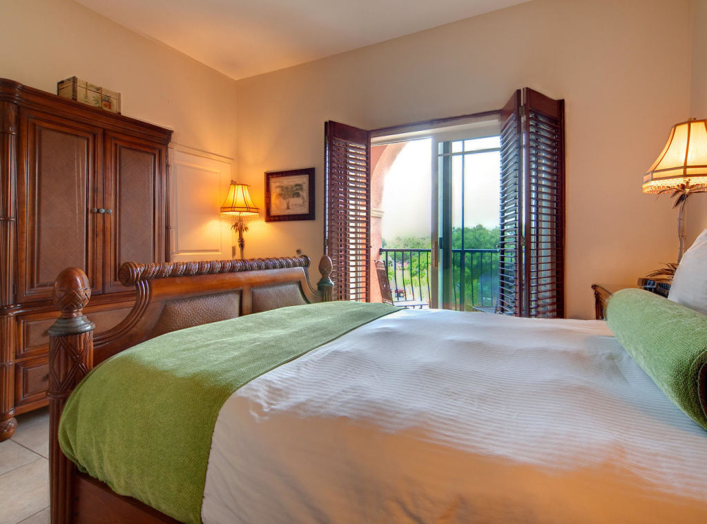 Tahitian Inn