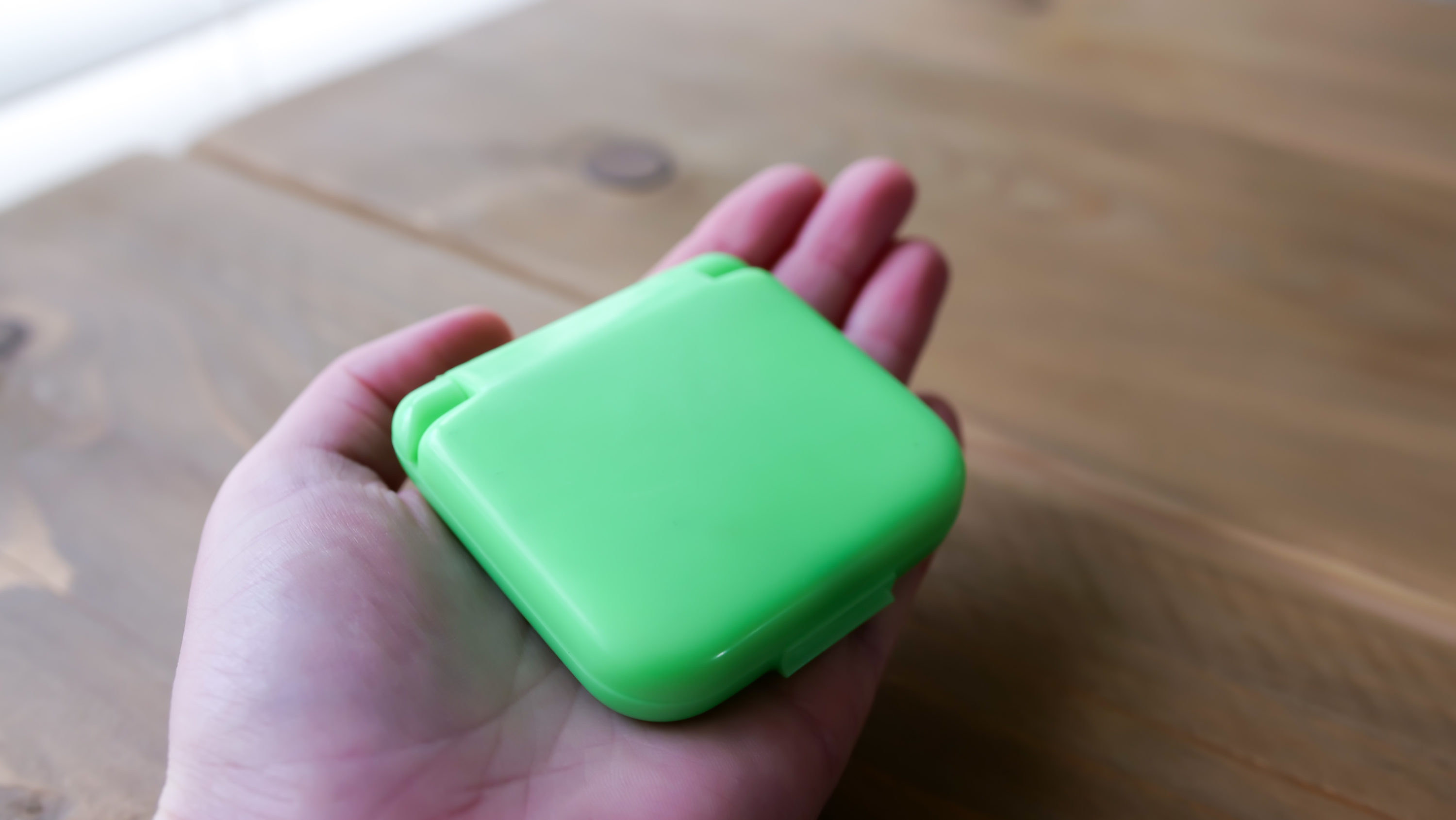 Travel sewing kit weight