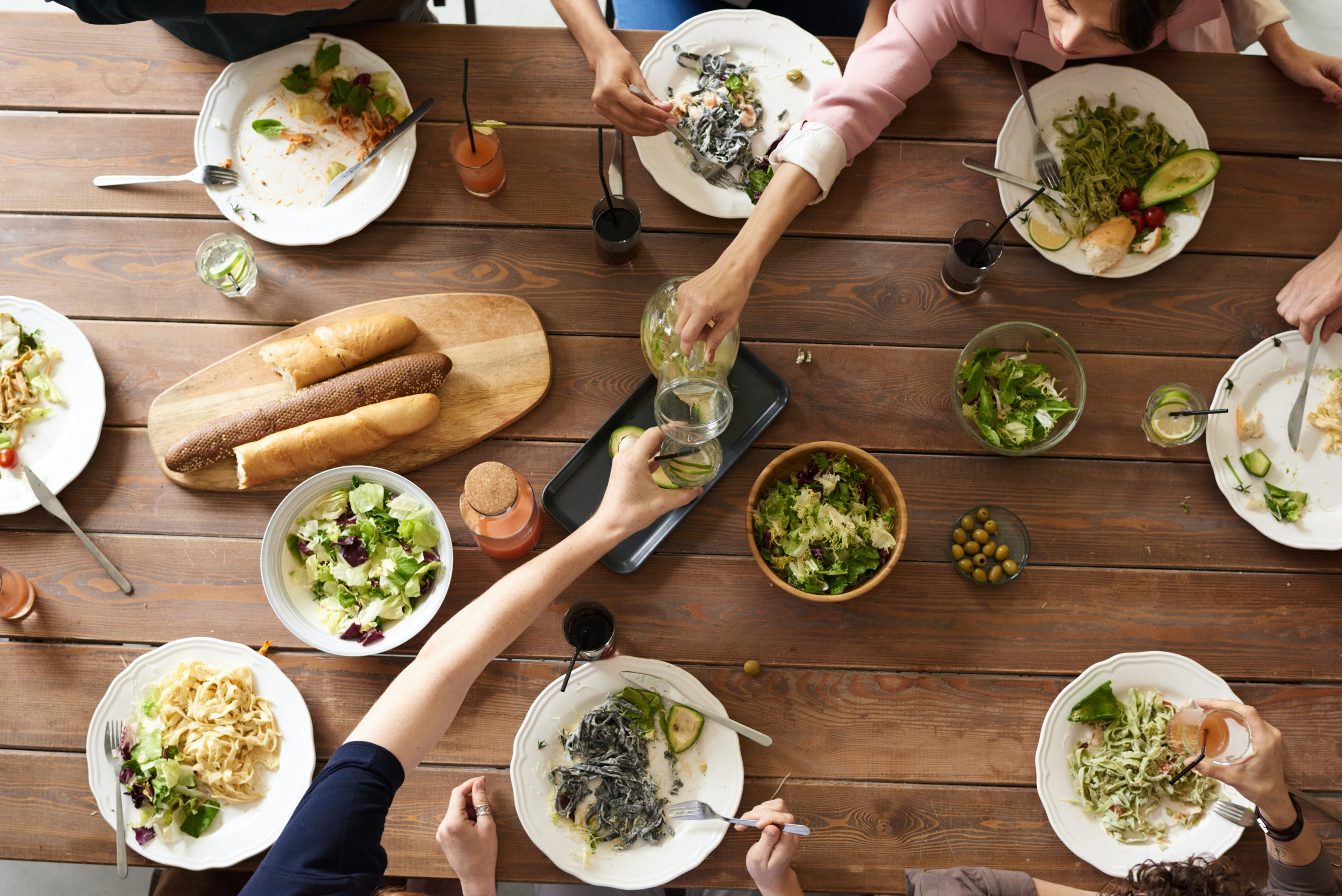 pexels fauxels dining