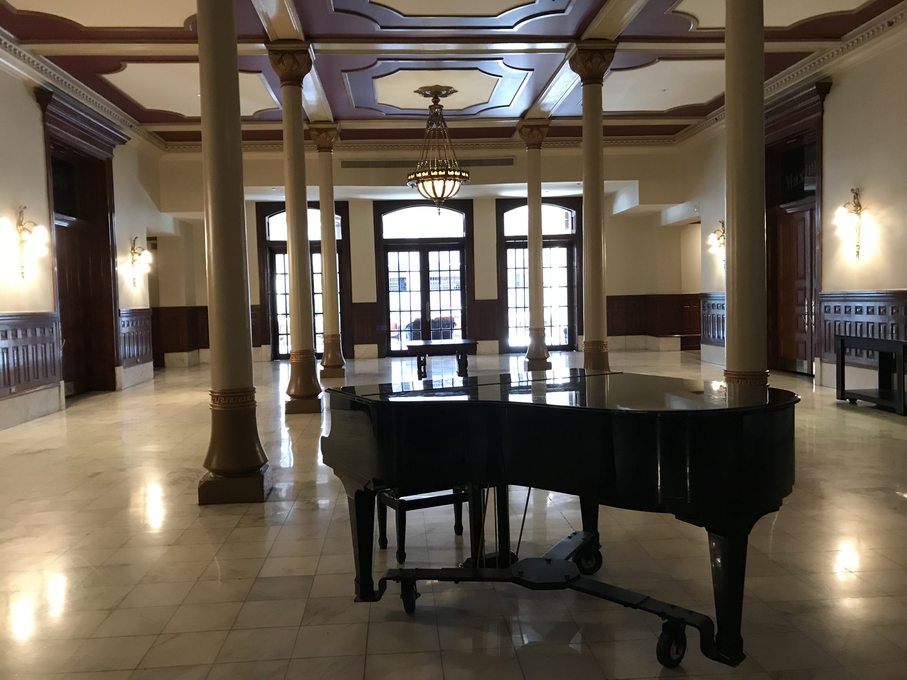 Grand piano on the mezzanine at The Driskill