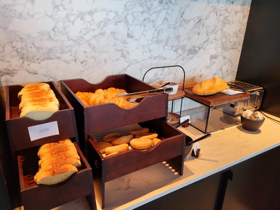 Courtyard by Marriott Keflavik Breakfast Bread Station