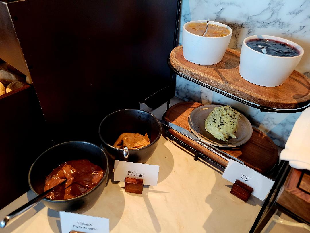 Courtyard by Marriott Keflavik Butters Spreads