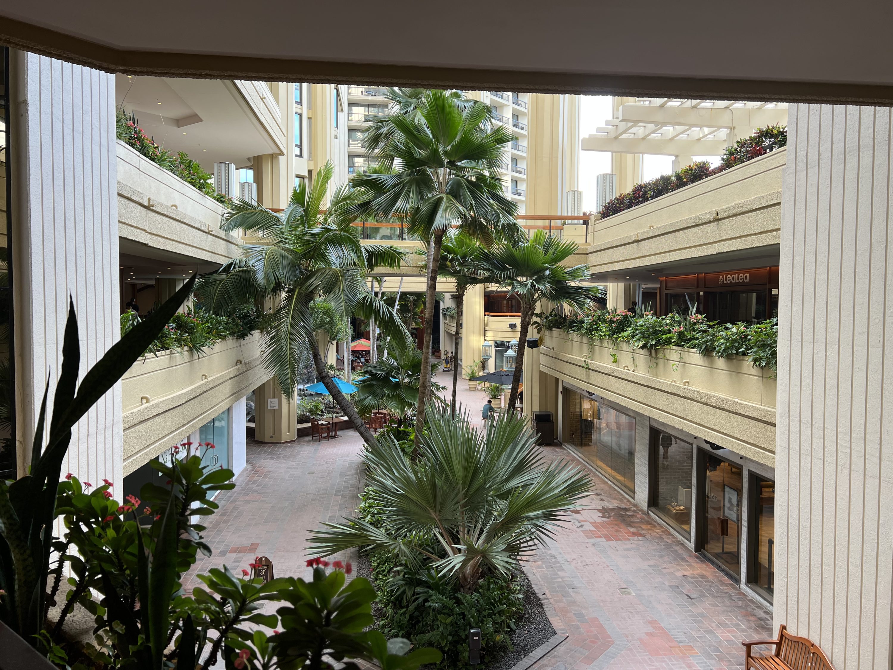 Hyatt Regency Waikiki Atrium