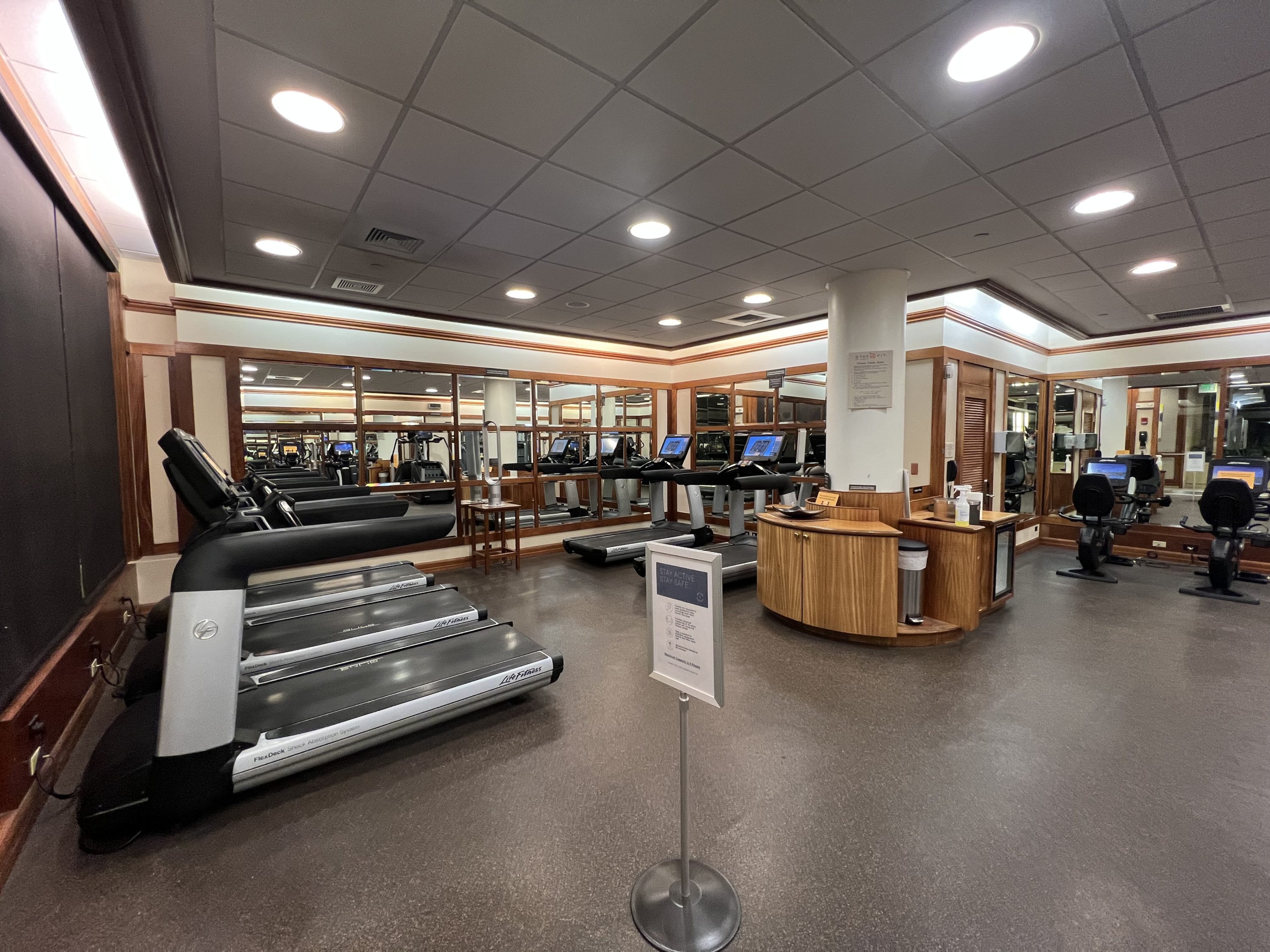 Hyatt Regency Waikiki Gym