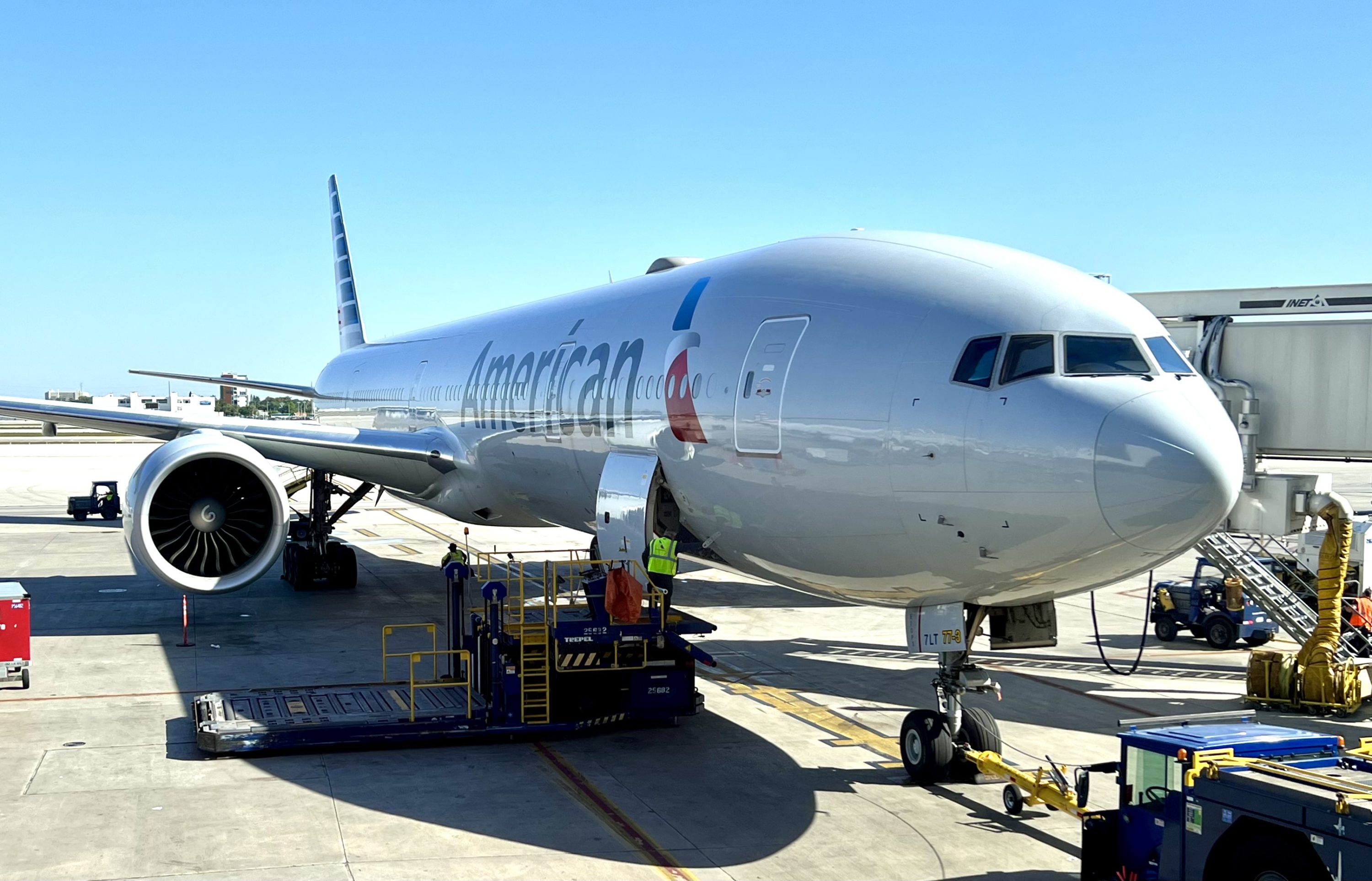 American Airlines Boeing 777-200 at Miami