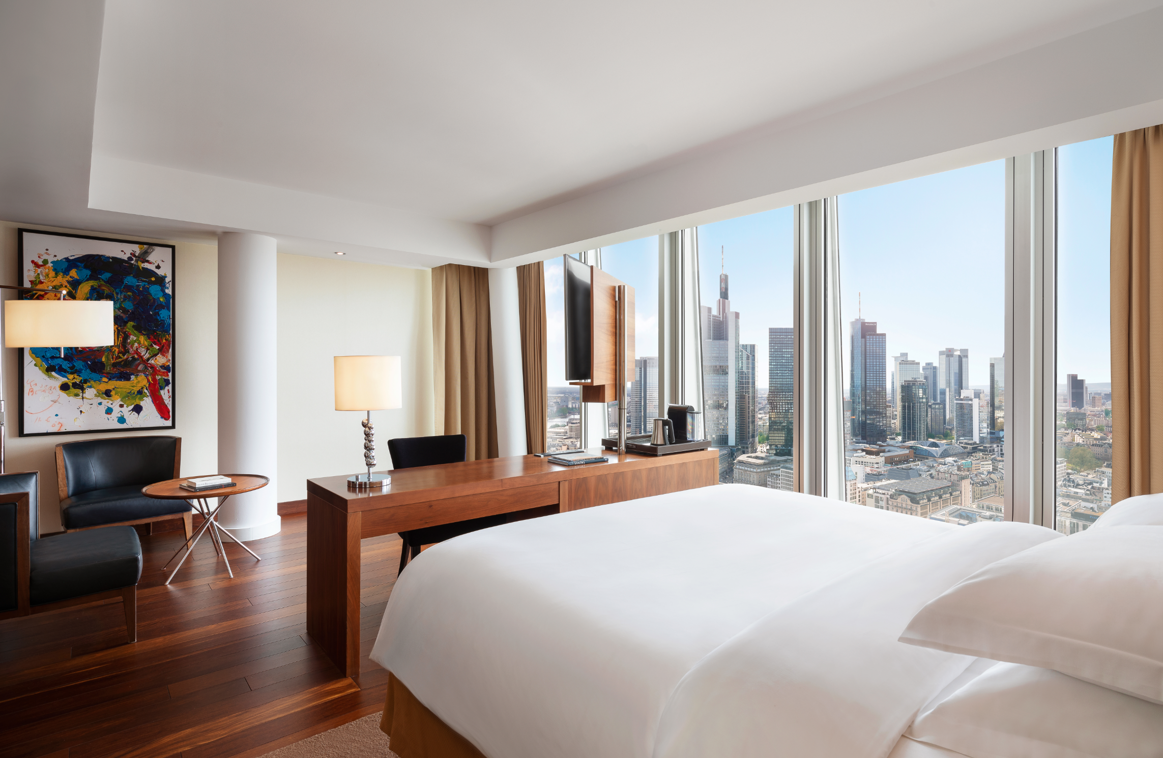 JW Marriott Hotel Frankfurt guest room