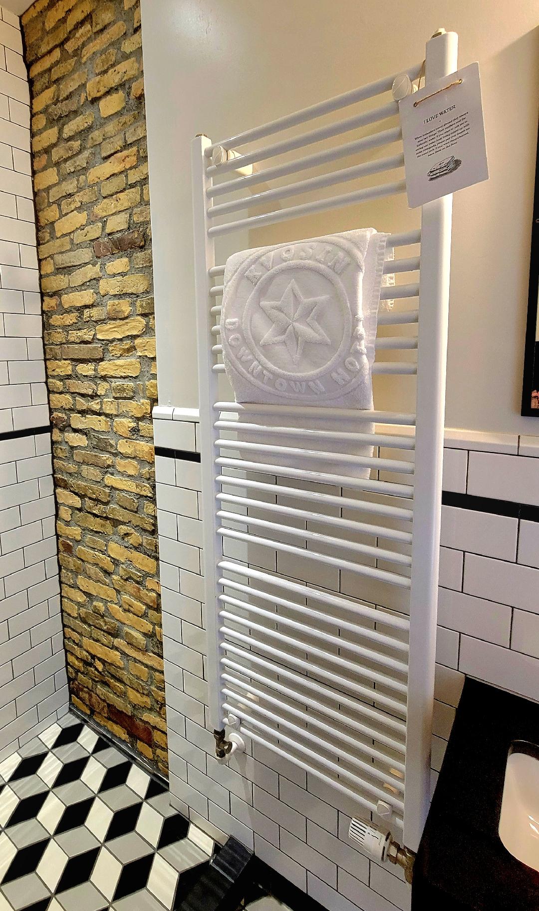 Kvosin Hotel Reykjavik Towel Warmer
