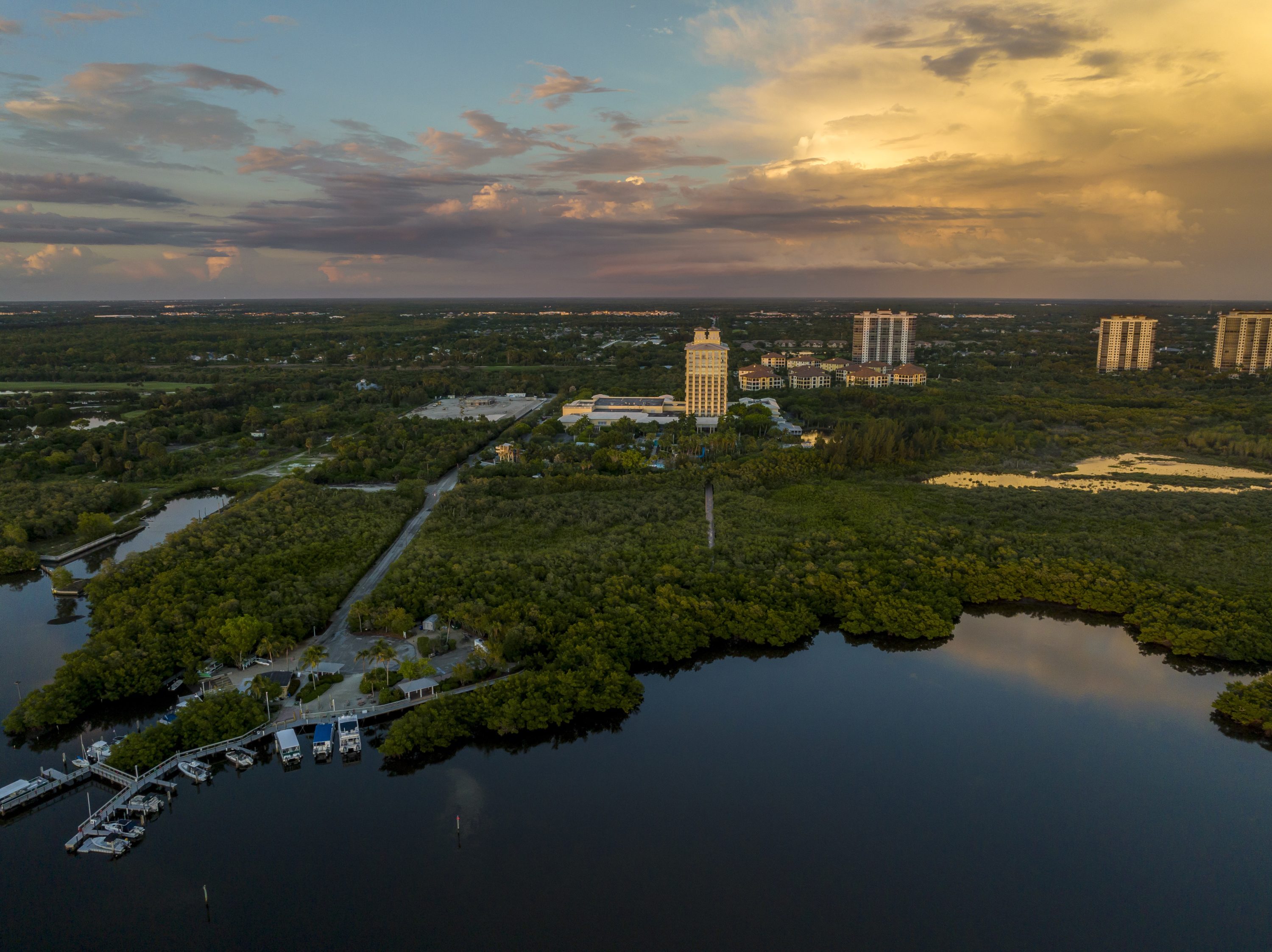 Hyatt Regency Coconut Point marina
