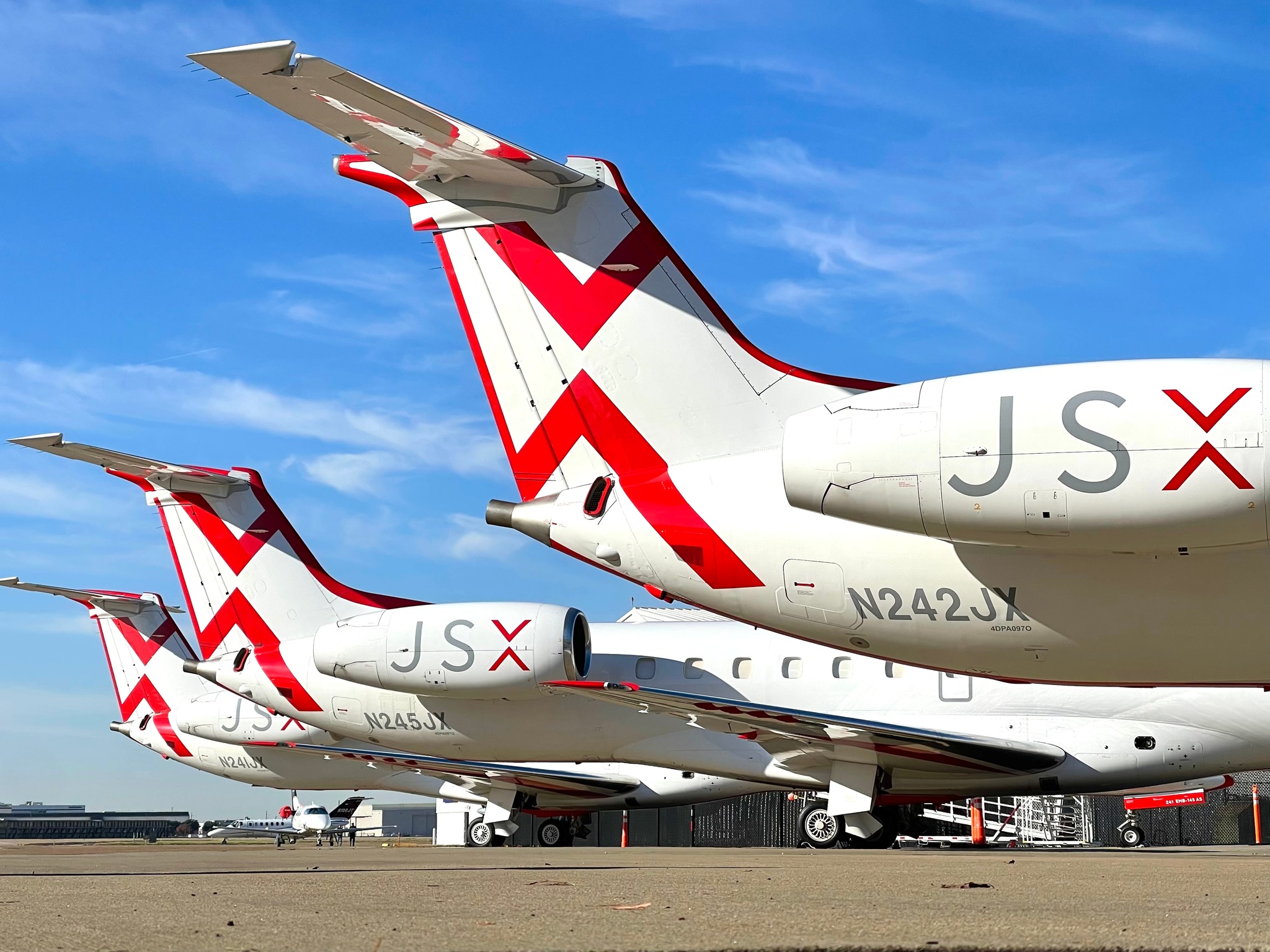 JSX tailfins