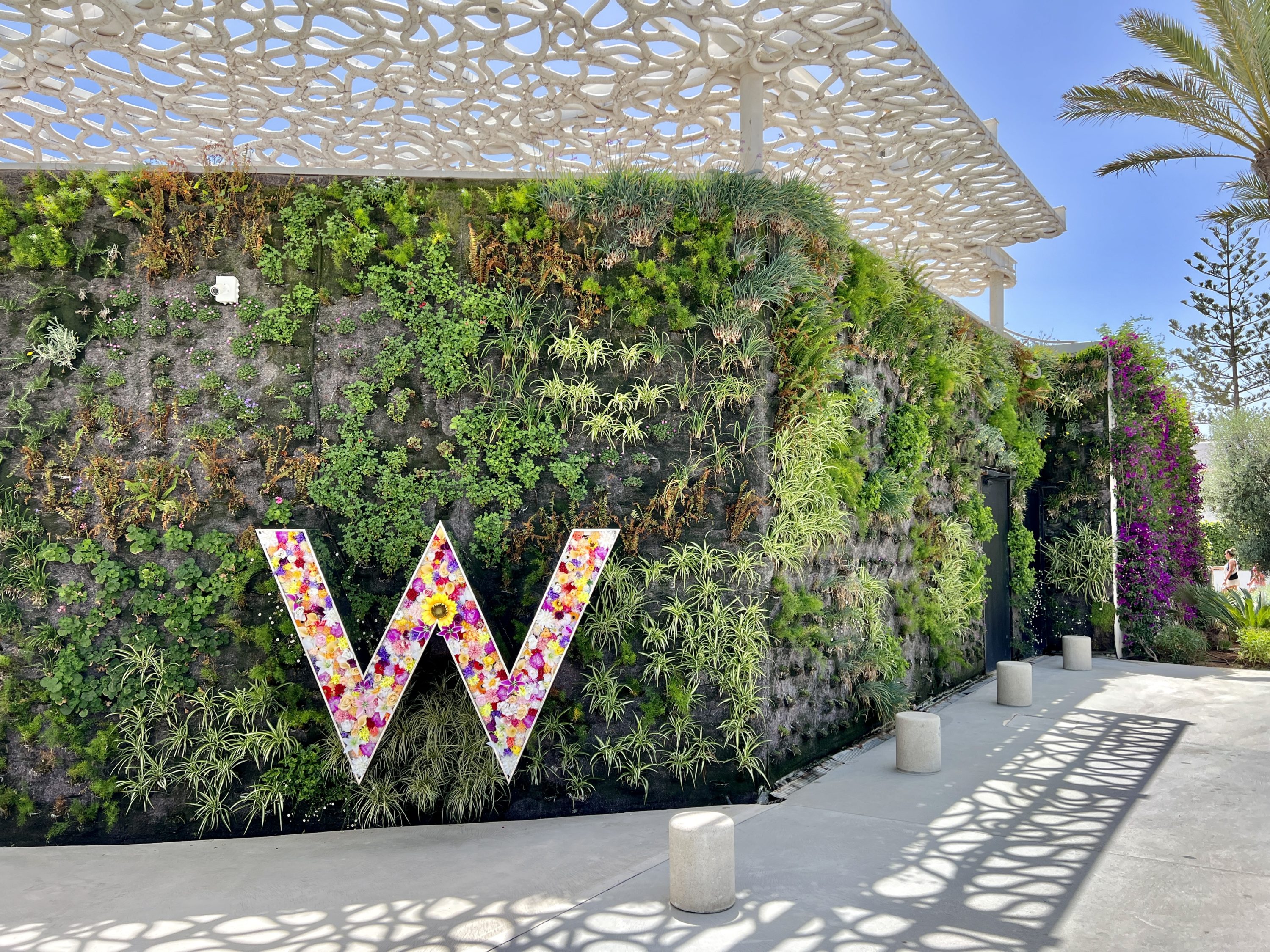 W Ibiza Logo