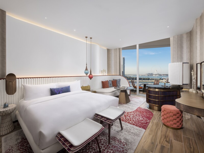 w dubai