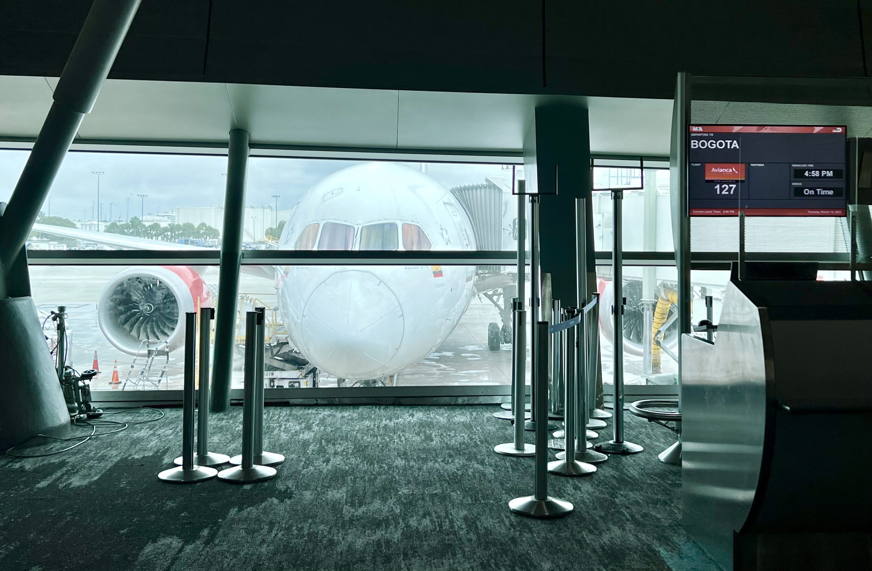 Avianca Boeing 787 Business Class MIA Flight 127