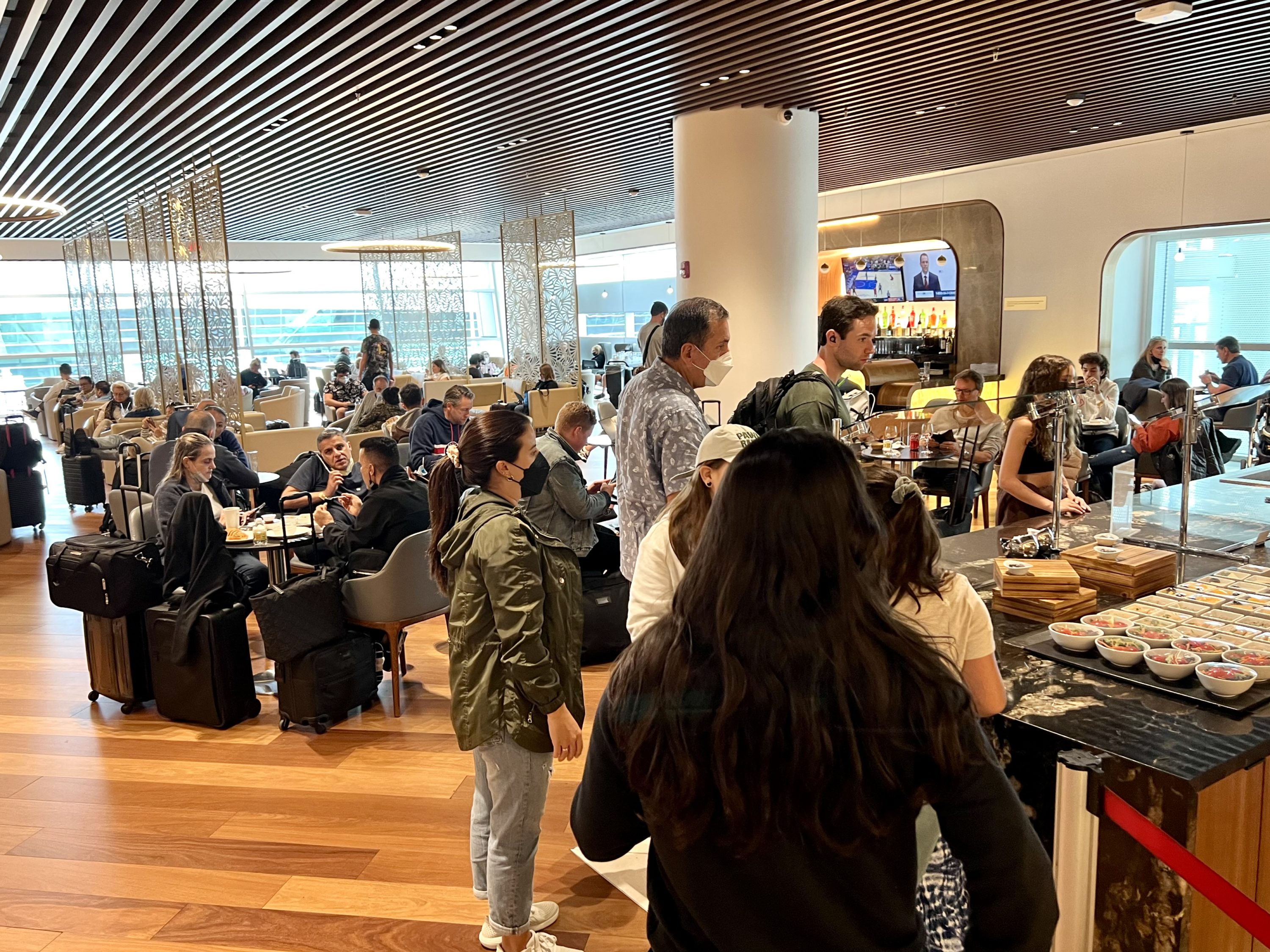 Avianca Boeing 787 Business Class MIA Turkish Airlines Lounge food queue