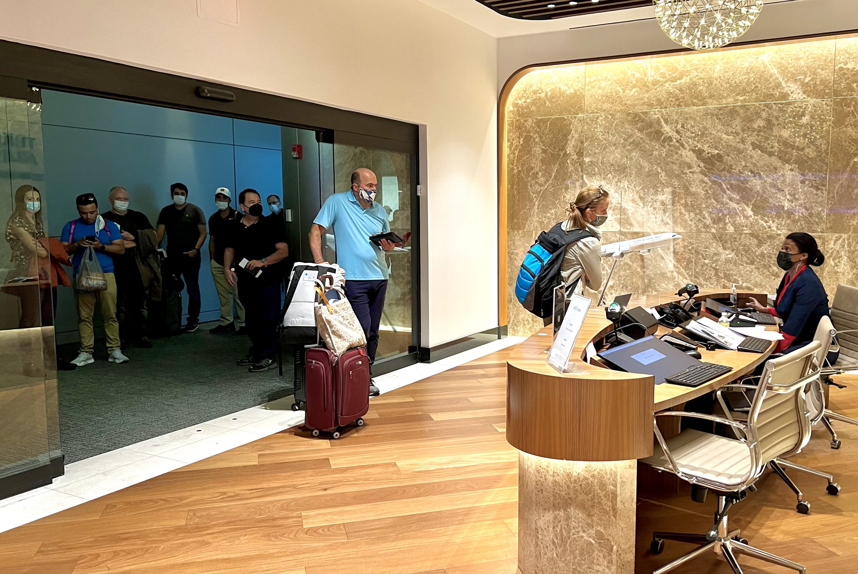 Avianca Boeing 787 Business Class MIA Turkish Airlines Lounge reception
