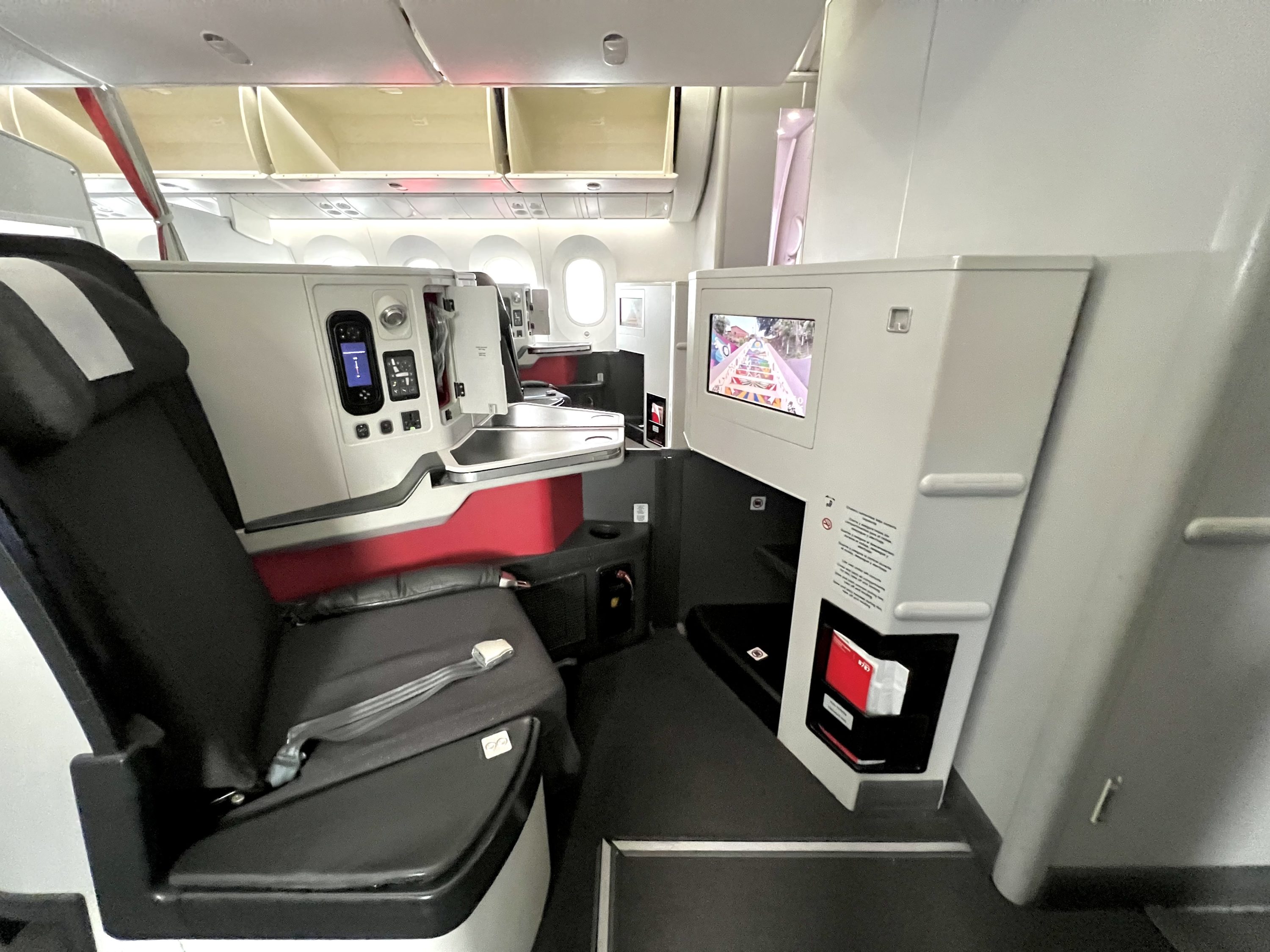 Avianca Boeing 787 Business Class seat 6K neighbor