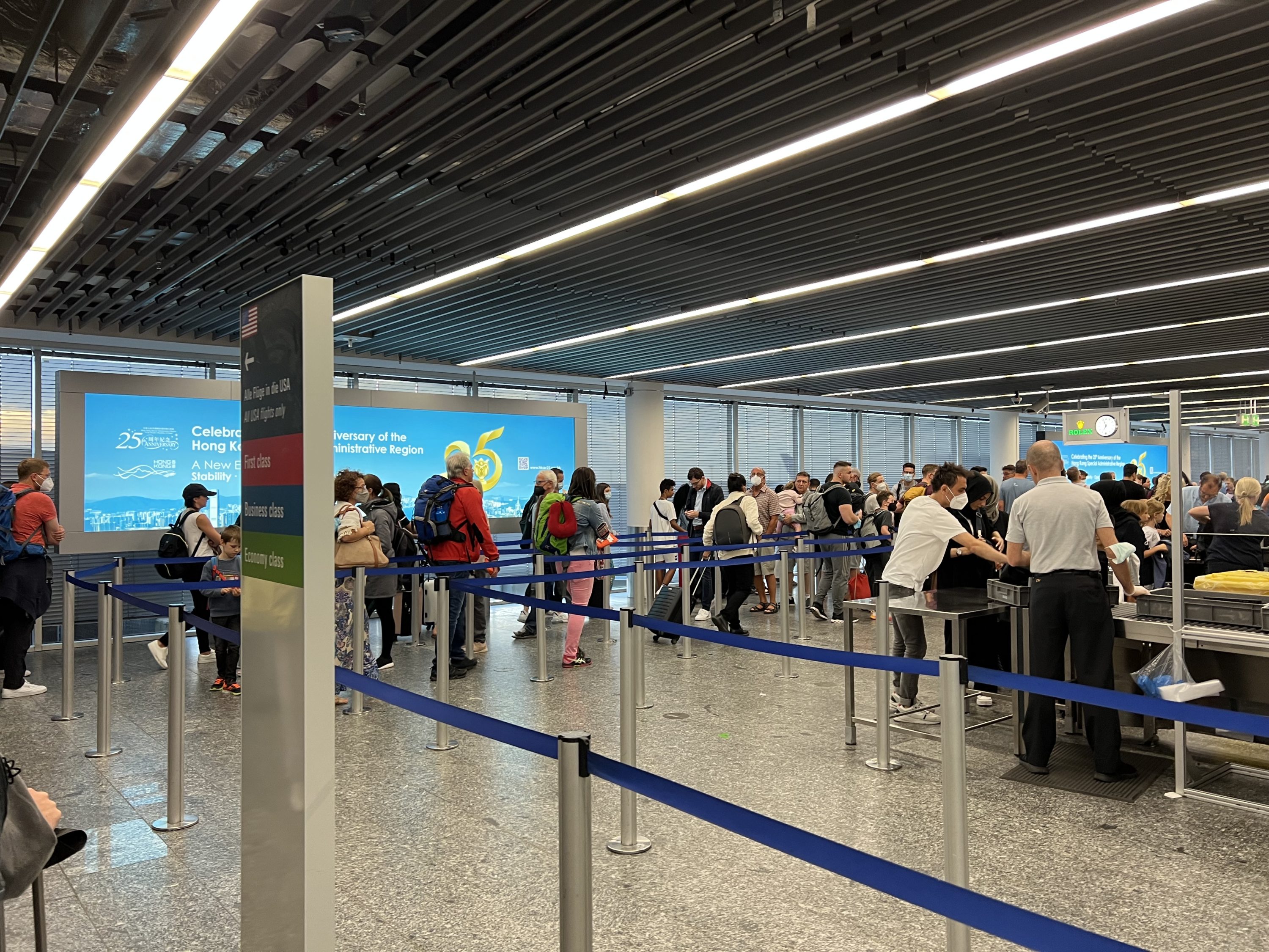 Star Alliance security line at FRA