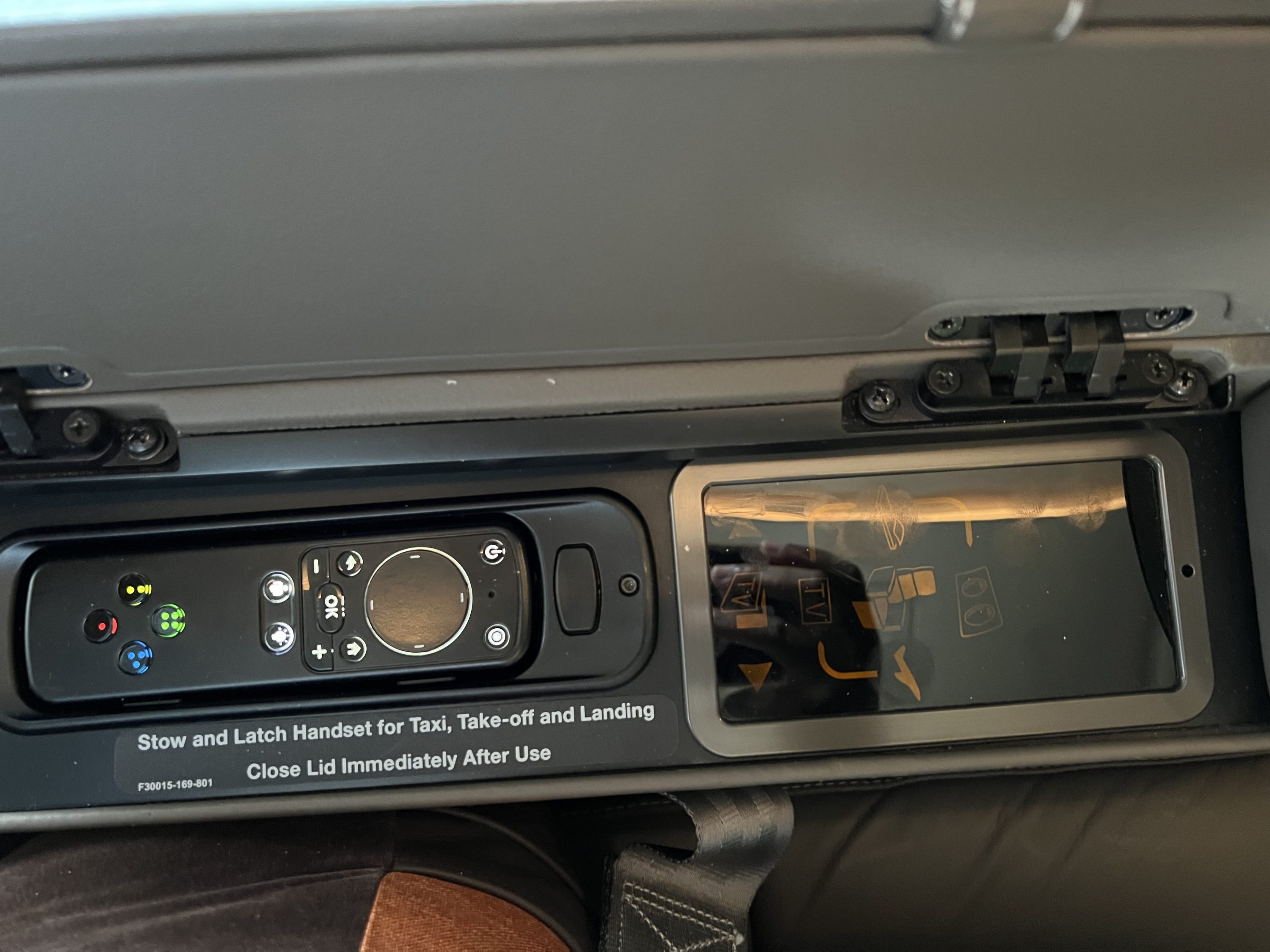 Singapore Suites seat functions