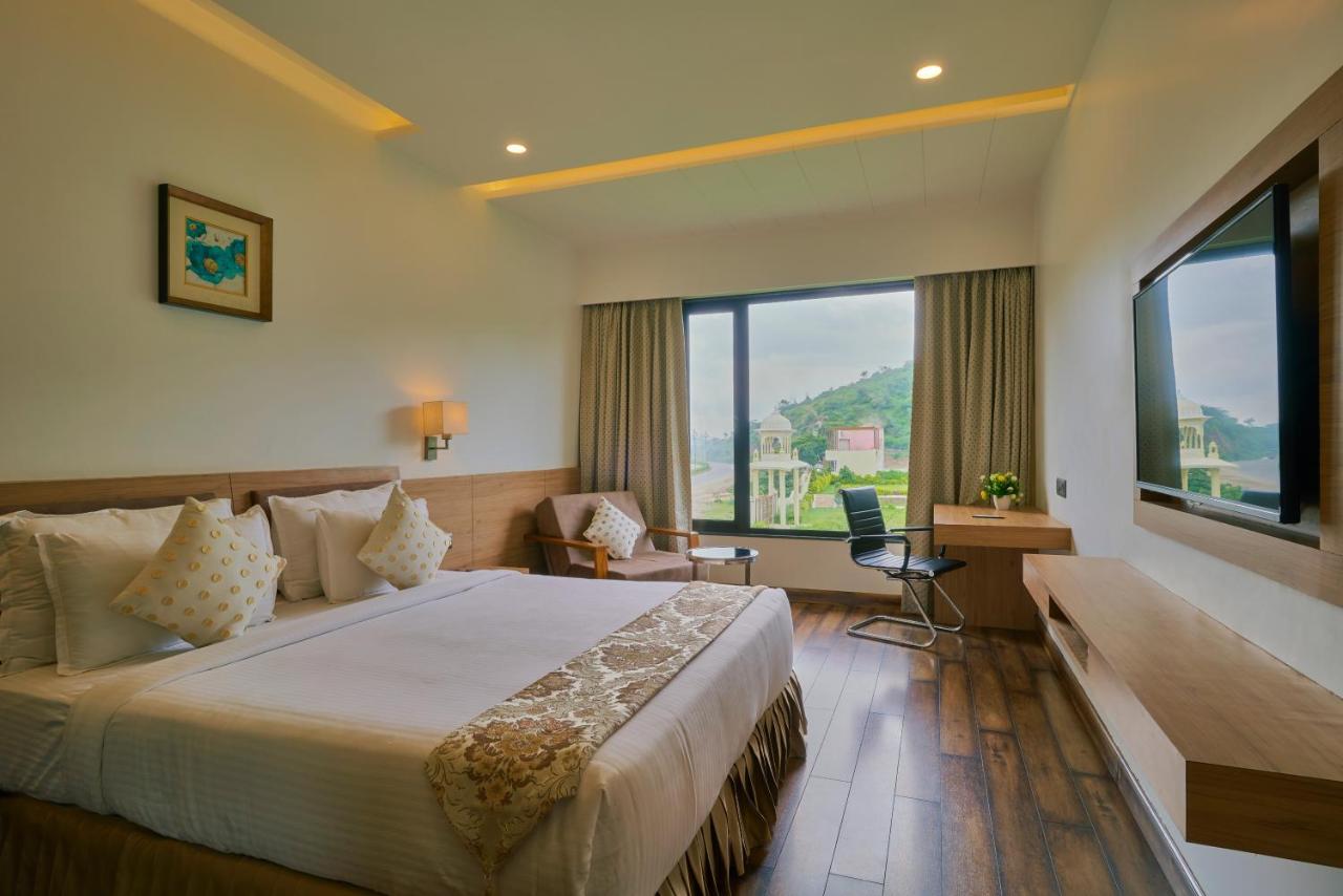 Blu Feather Hotel and Spa