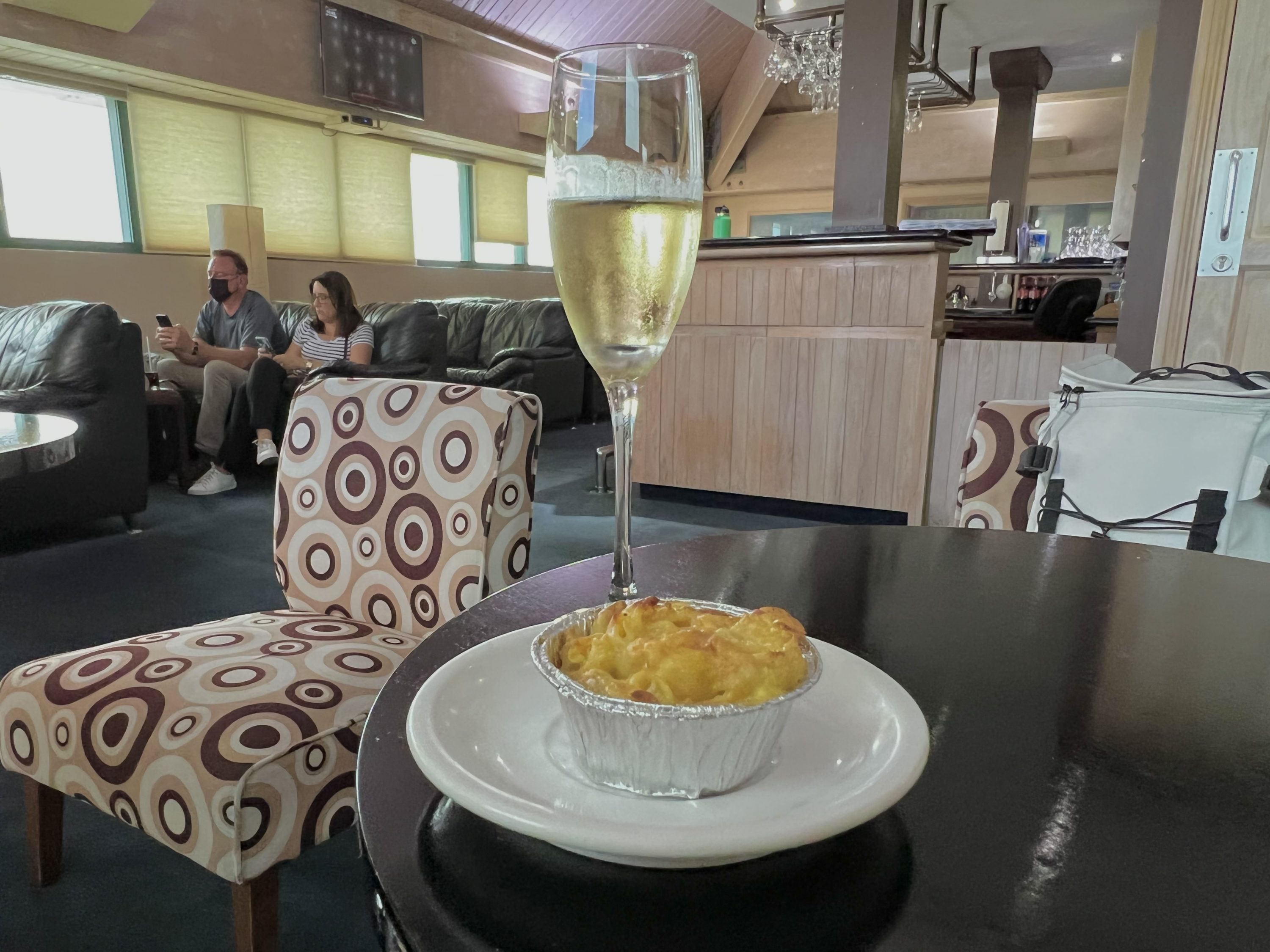 British Airways Boeing 777 200 Club World UVF Iyanola Executive Lounge mac and cheese and Champagne