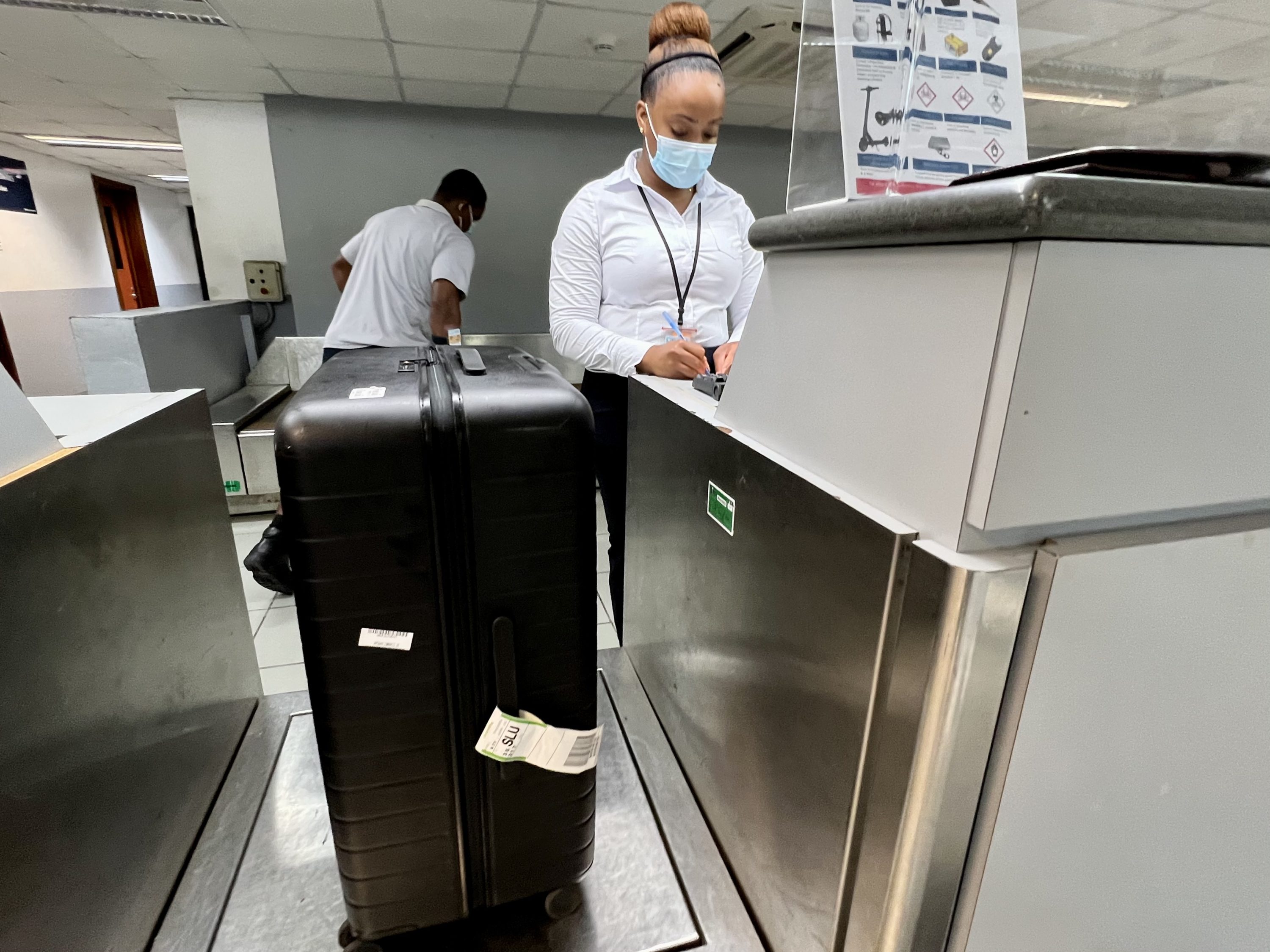 Delta Checked Bag British Airways Boeing 777 200 Club World UVF checked bag
