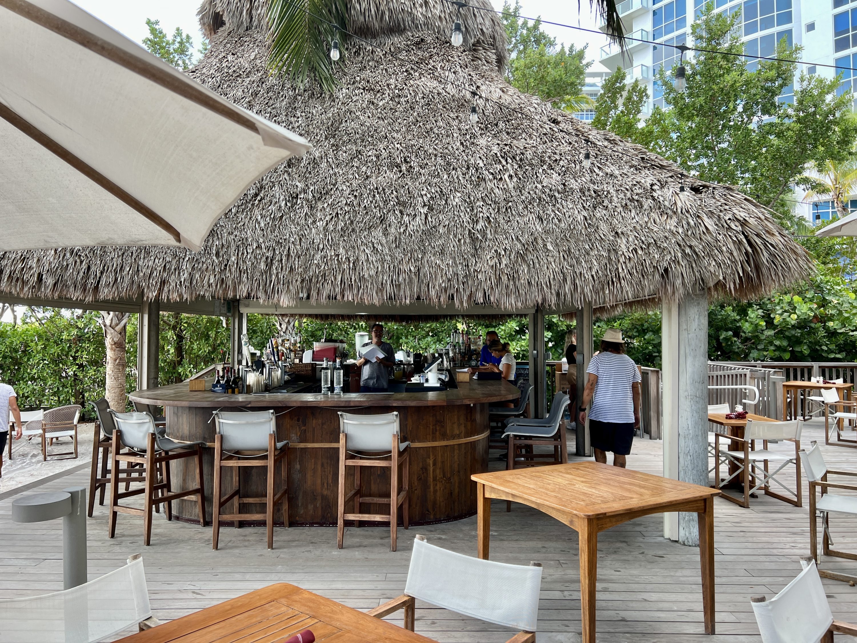 Cadillac Hotel Beach Club Bungalow Bar