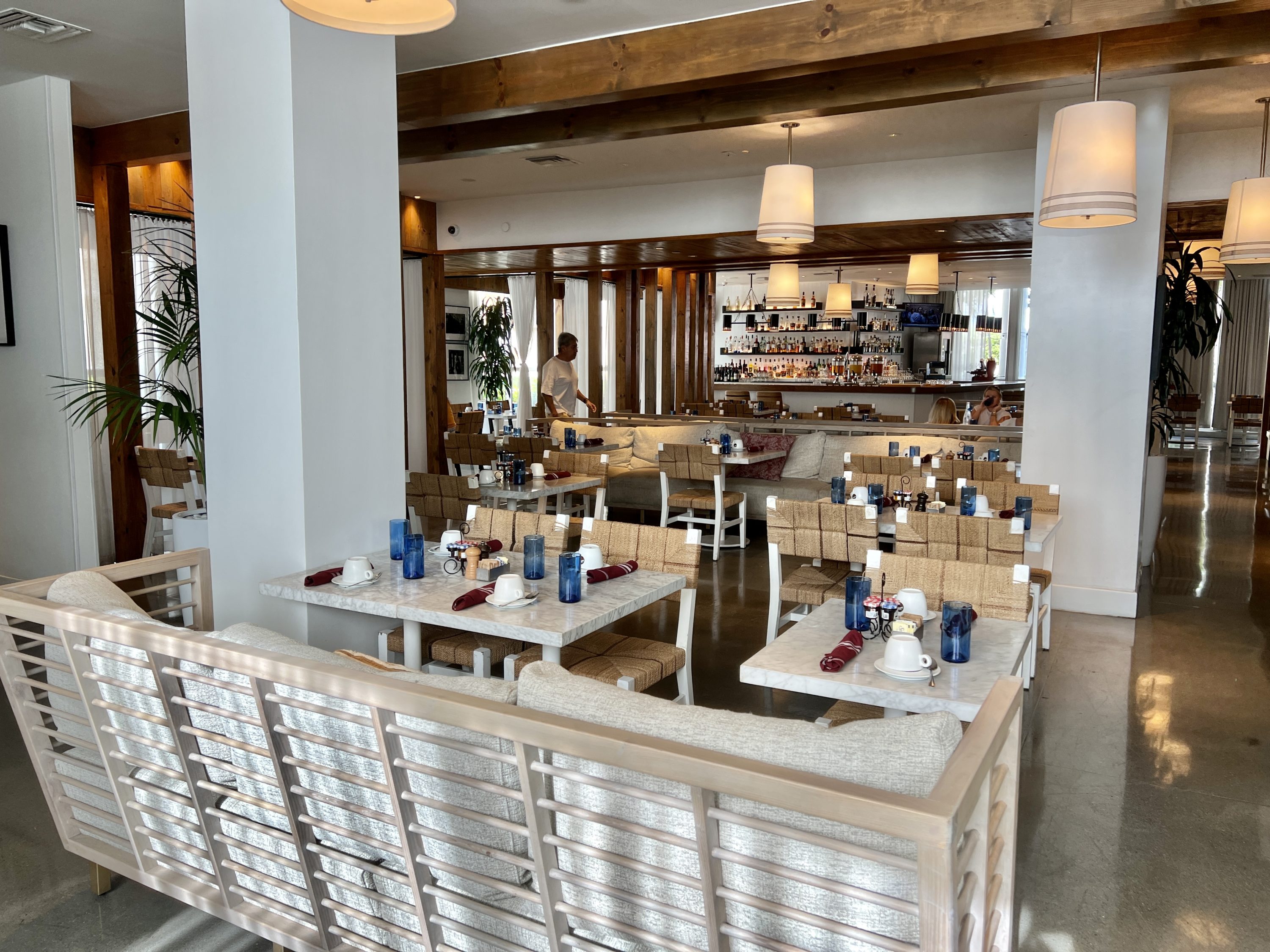 Cadillac Hotel Beach Club Donna Mare Seating Overview