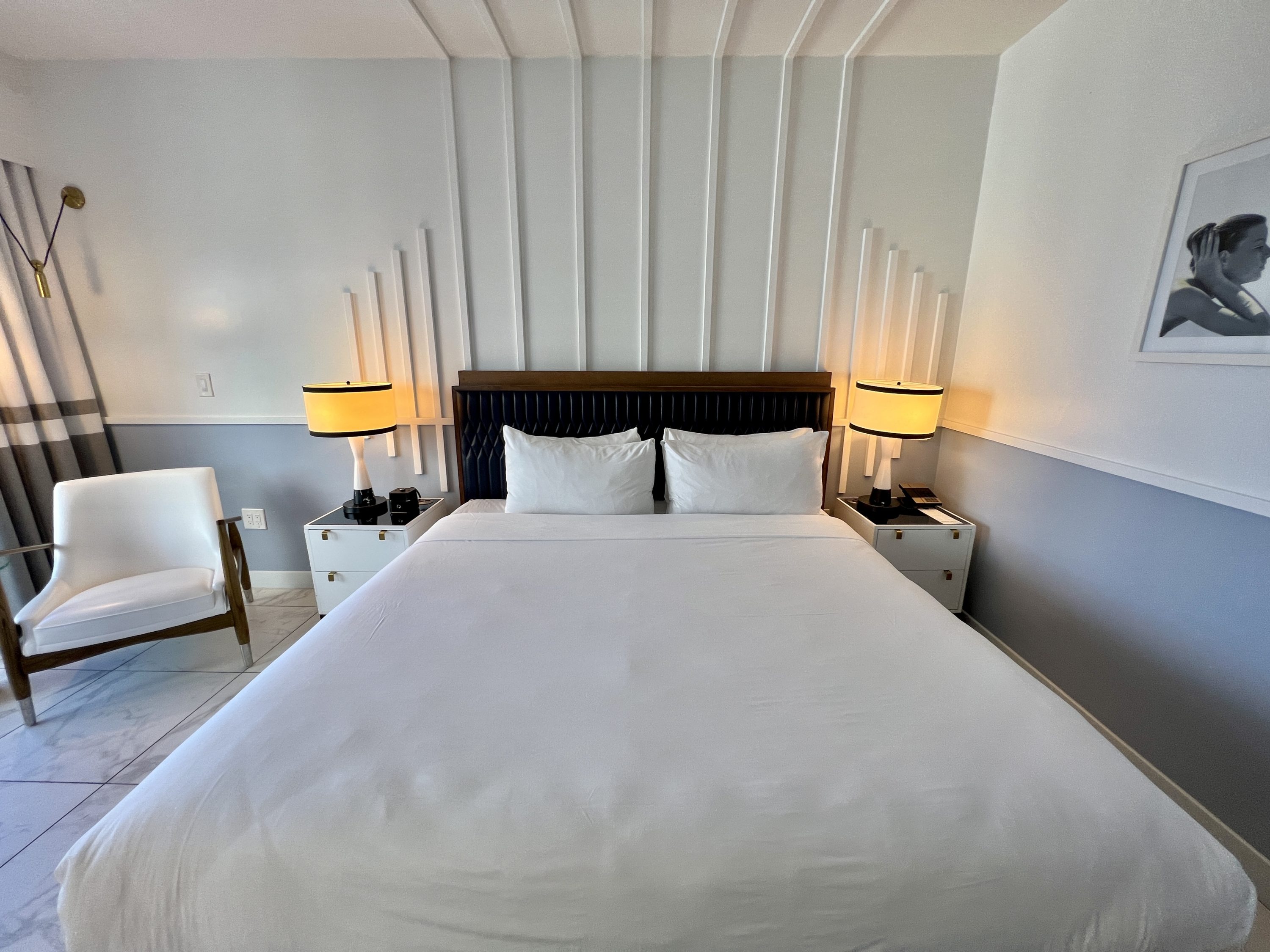Cadillac Hotel Beach Club King Bed