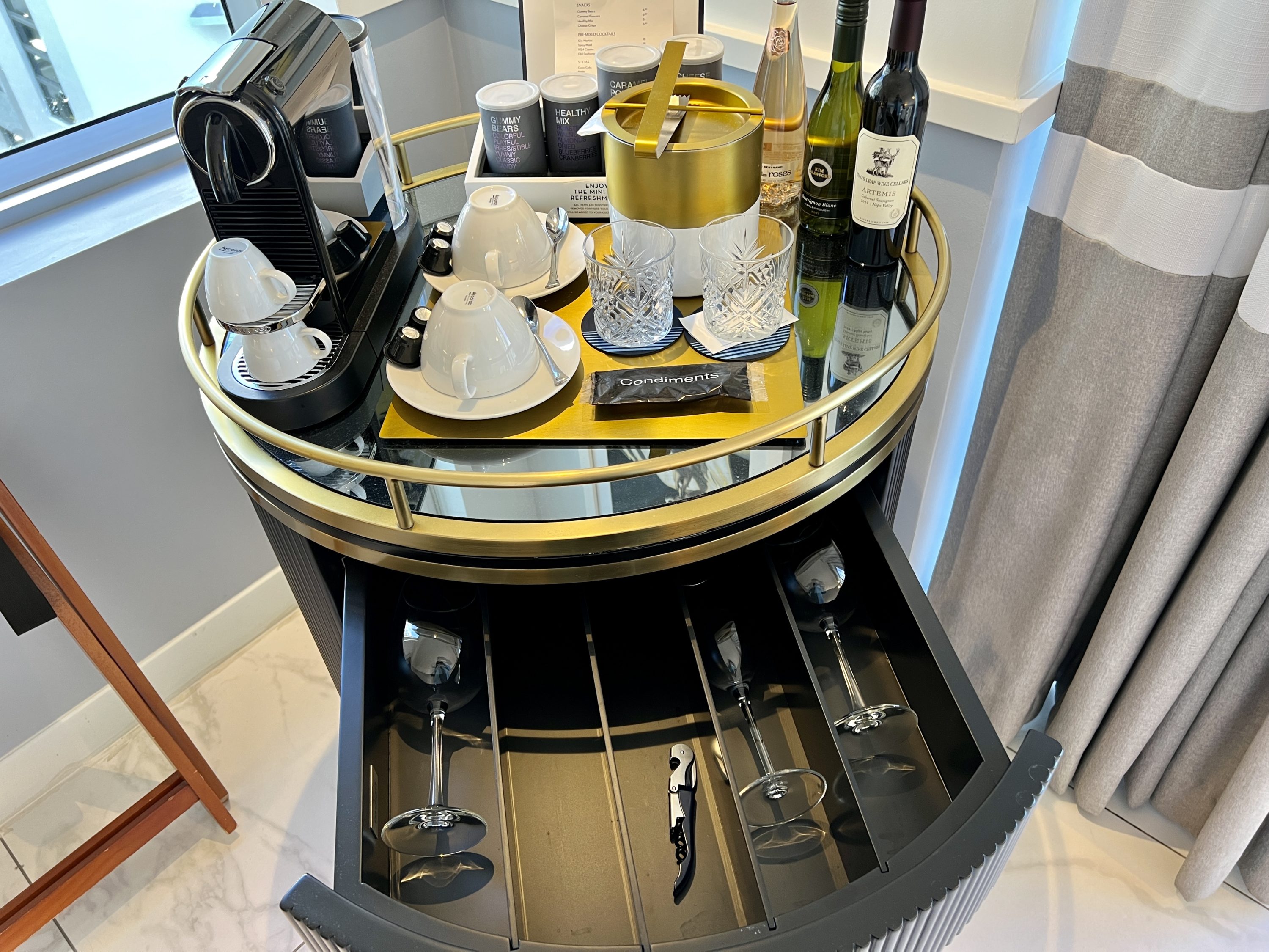 Cadillac Hotel Beach Club Minibar Utensils