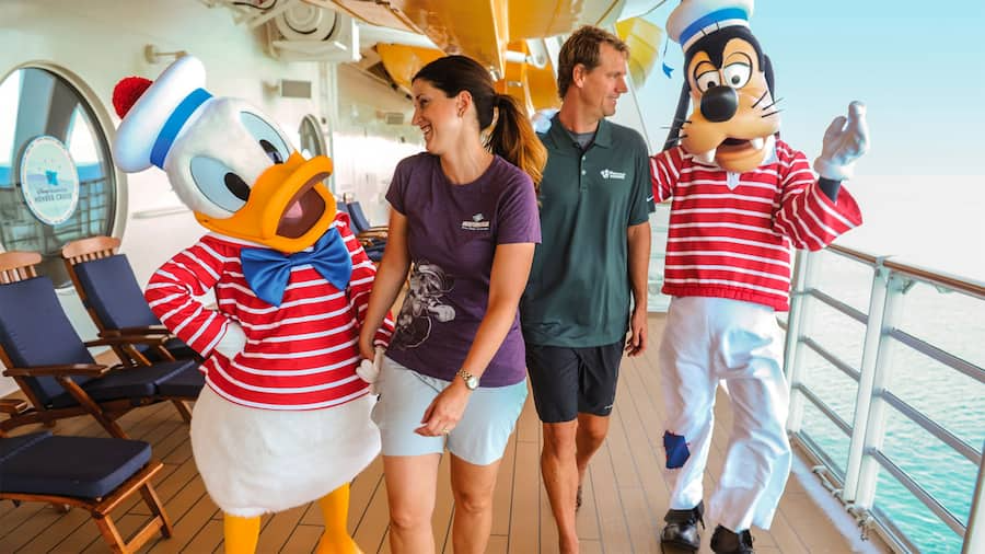 Couple on Disney Cruise