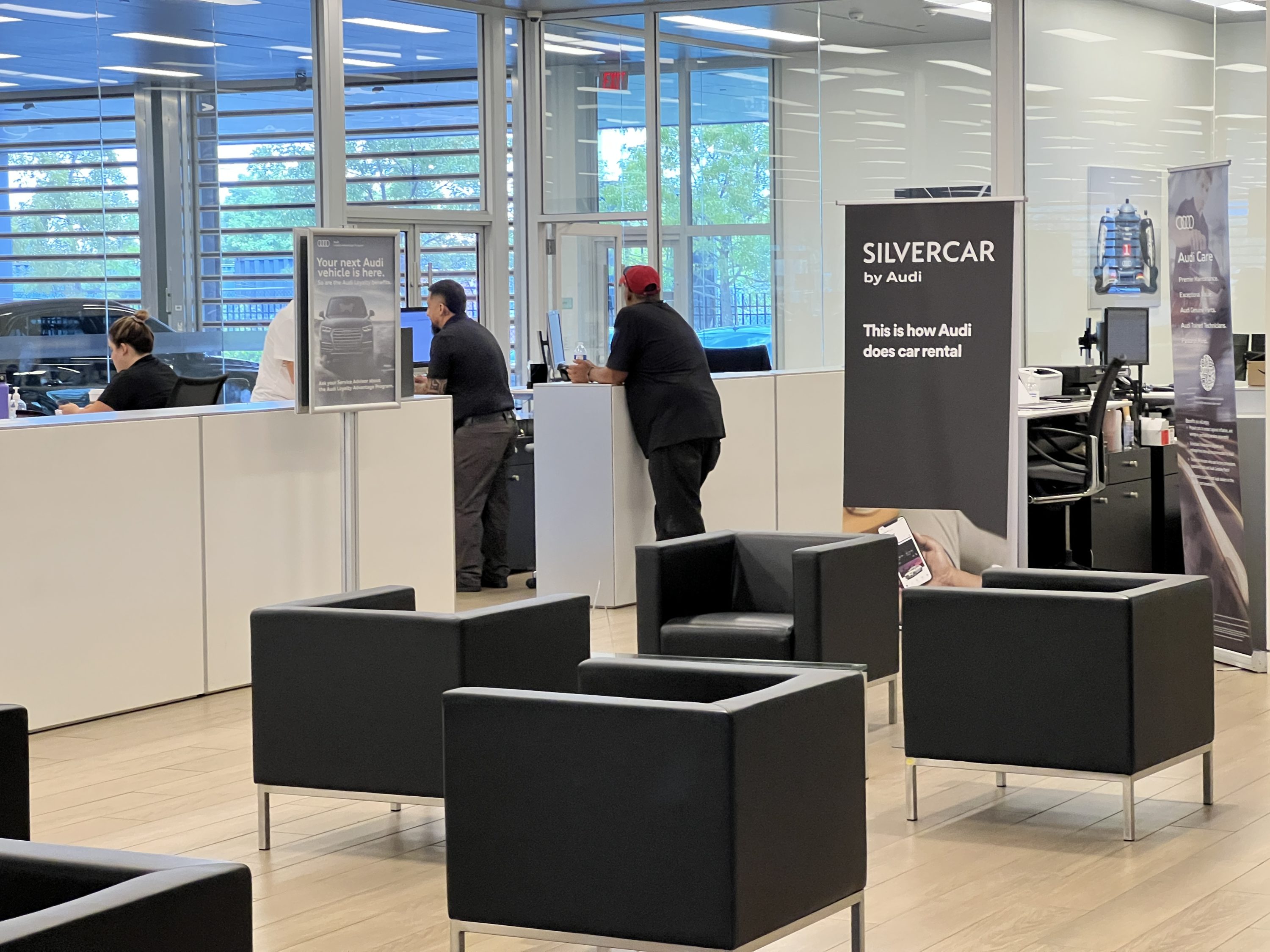 Silvercar desk