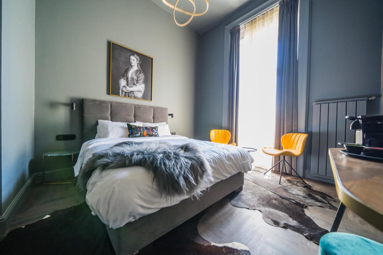 Leo Boutique Rooms