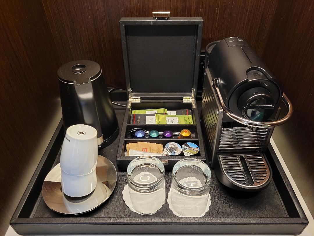 Reykjavik Konsulat Hotel Coffee Station 