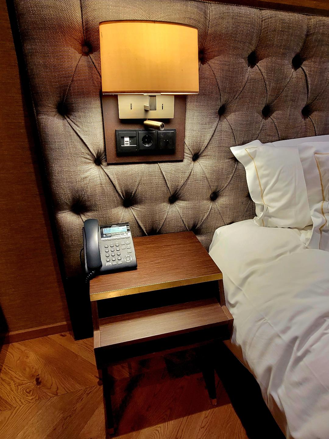 Reykjavik Konsulat Hotel Left Night Stand