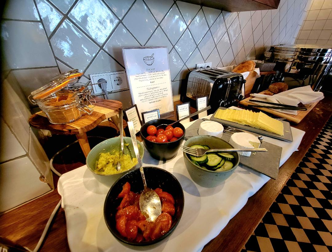 Reykjavik Konsulat Hotel Breakfast Items
