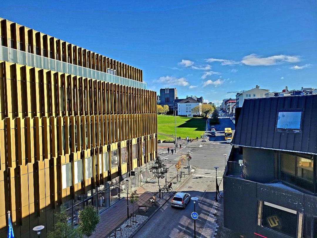 Reykjavik Konsulat Hotel Rooftop View