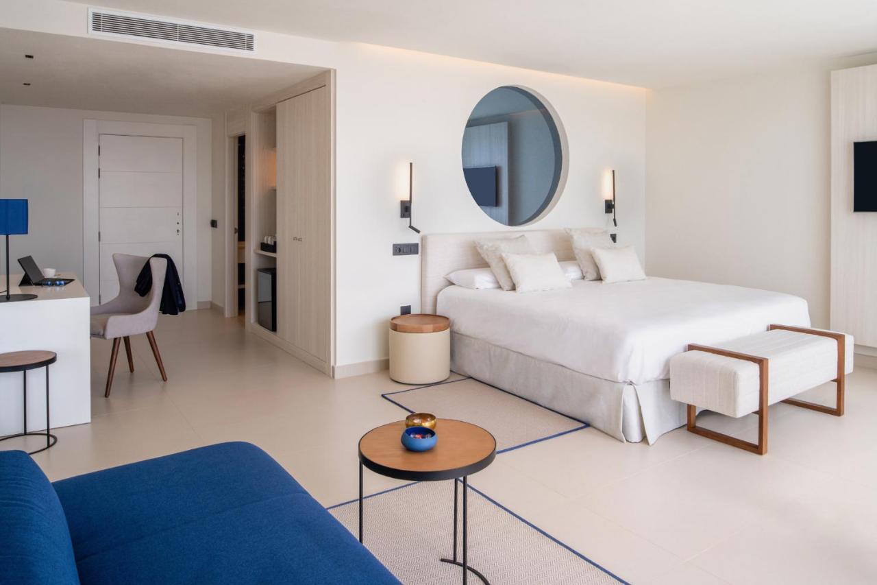 Royal Marina Suites